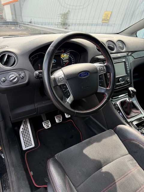 FORD S-Max 2.0 SCTi-image-1