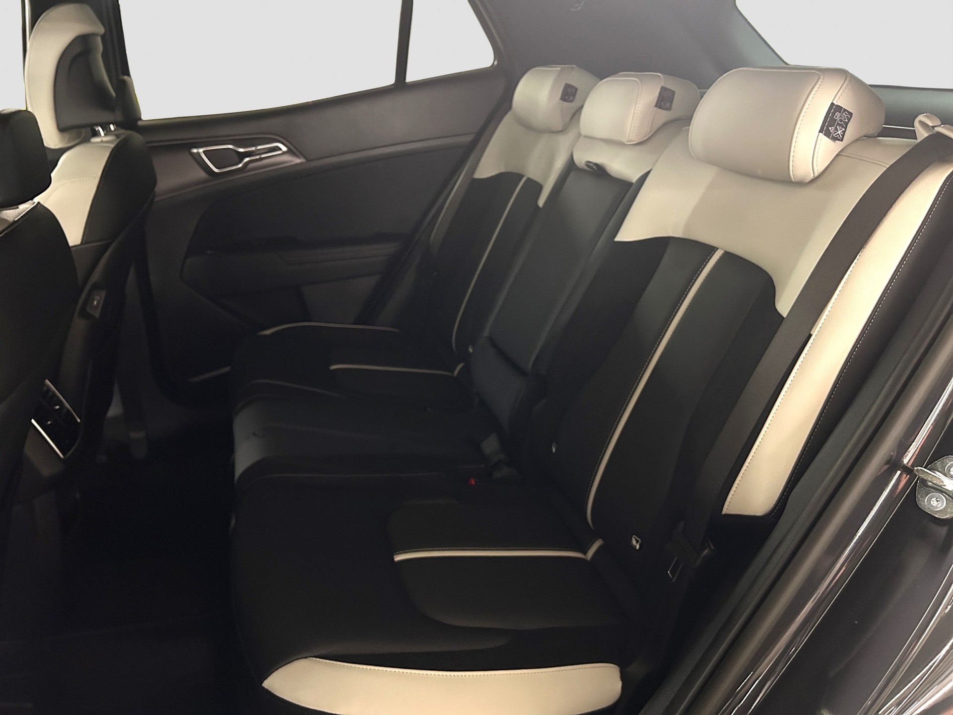 KIA Sportage 1.6 T-GDi GT-Line-image-10