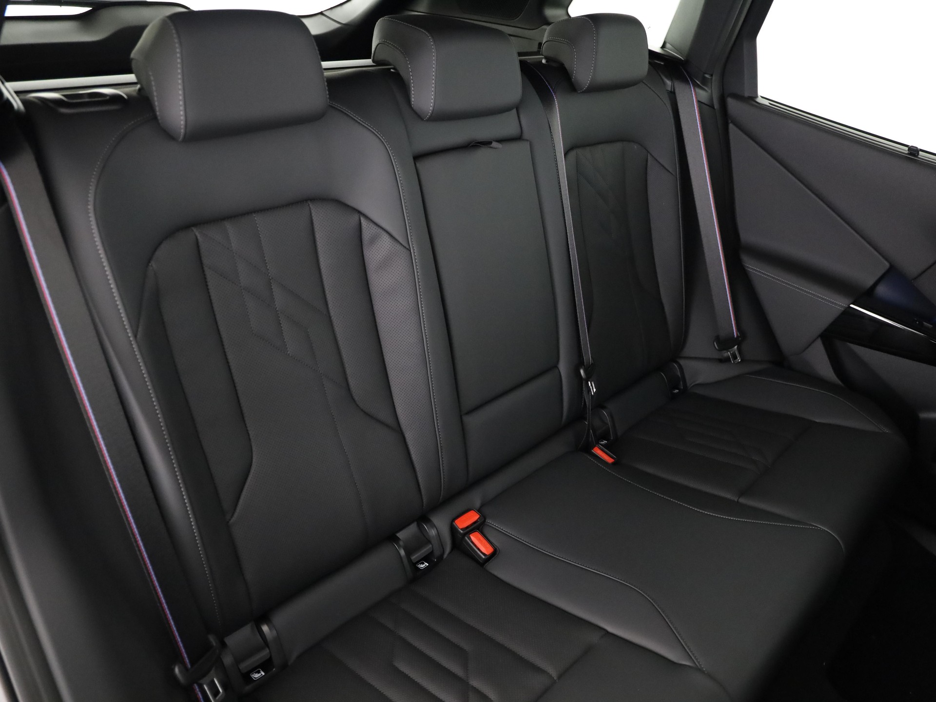 BMW X3 M50i-image-5