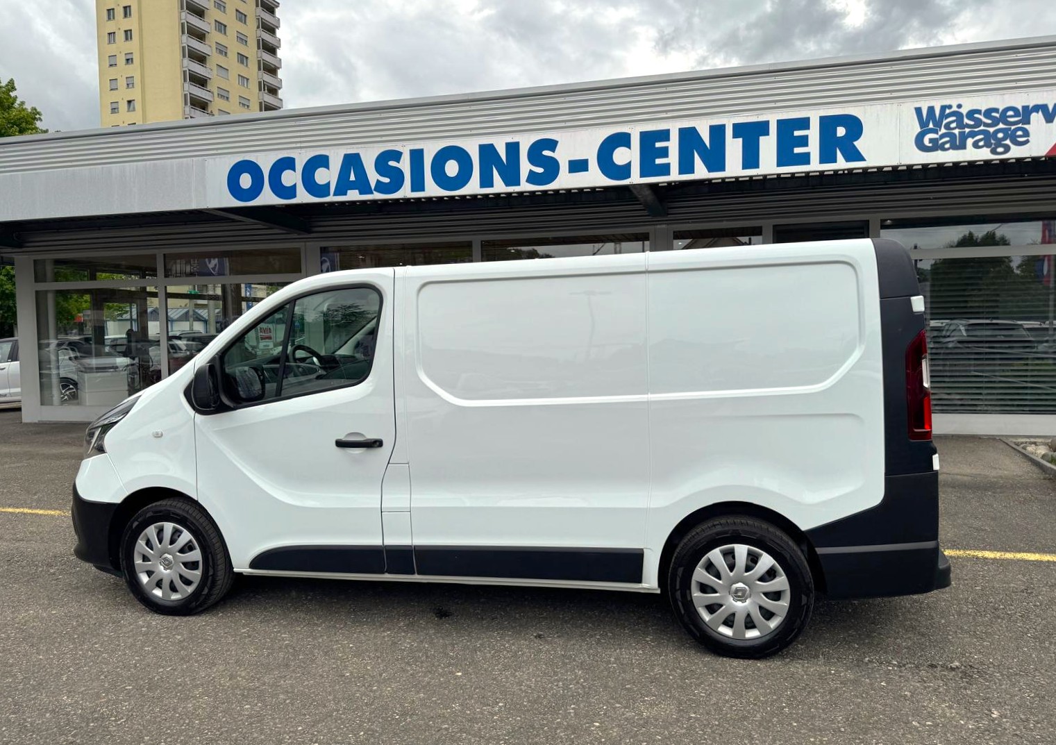 RENAULT Trafic 2.0 dCi 120 3.0t Business L1H1-image-11