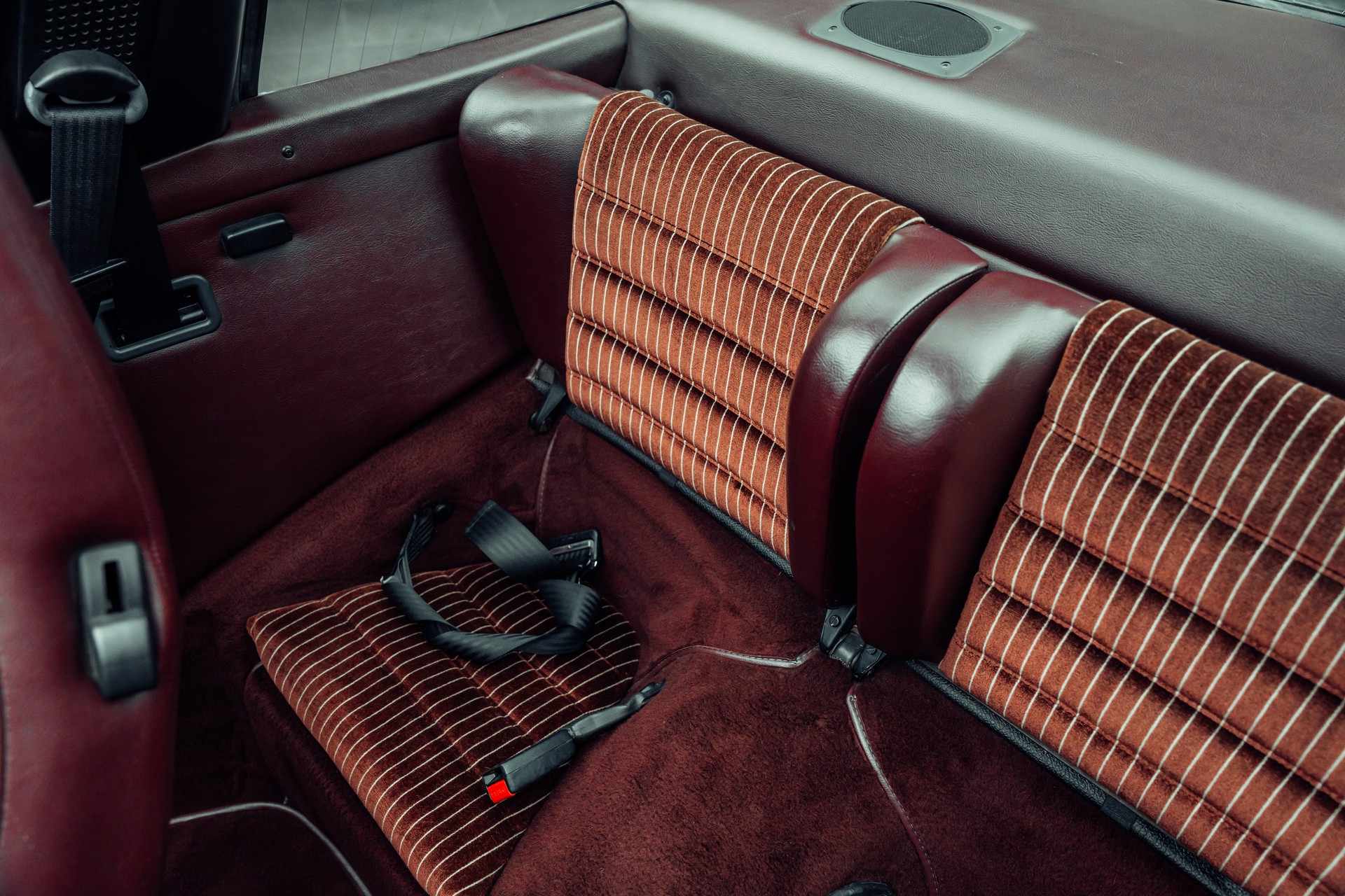 PORSCHE 911 Carrera Targa-image-7