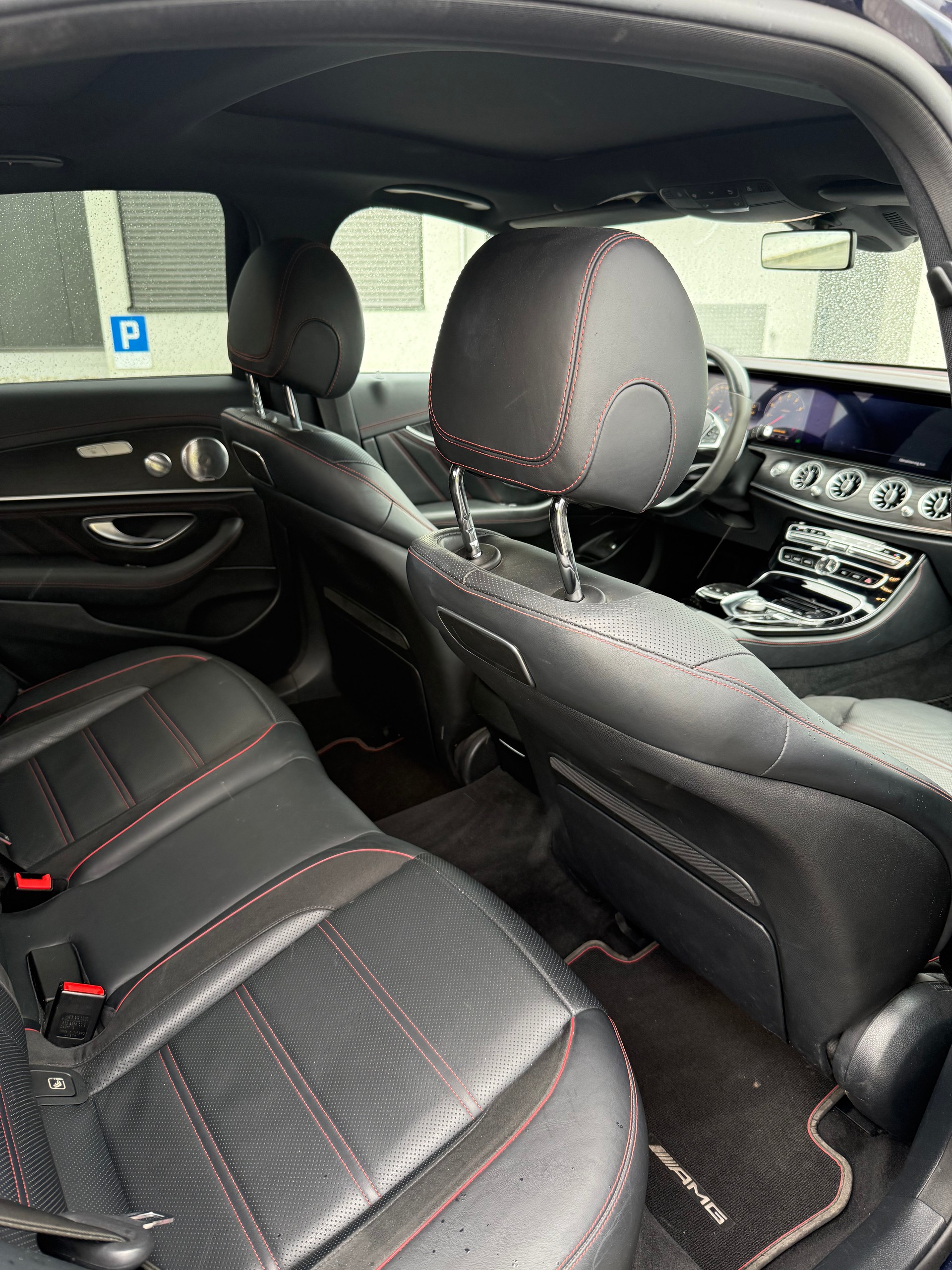 MERCEDES-BENZ E 43 AMG 4Matic 9G-Tronic-image-7