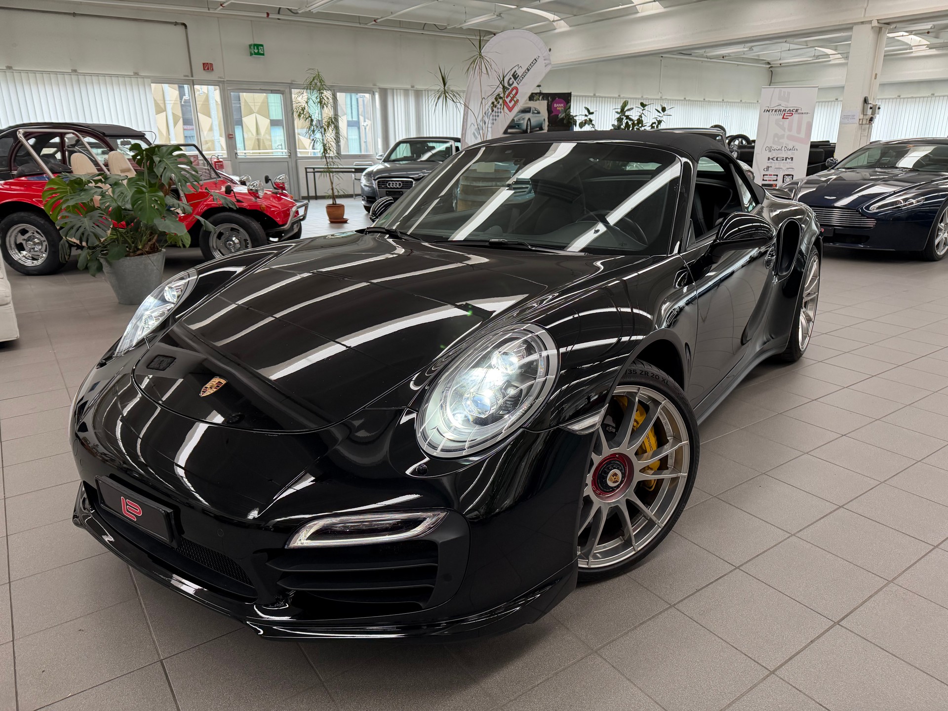 PORSCHE 911 Turbo S Cabrio PDK