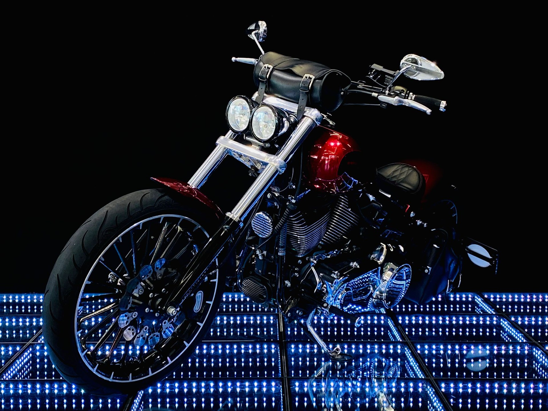 HARLEY-DAVIDSON FXSB Breakout 103 ABS-showroom-element-1