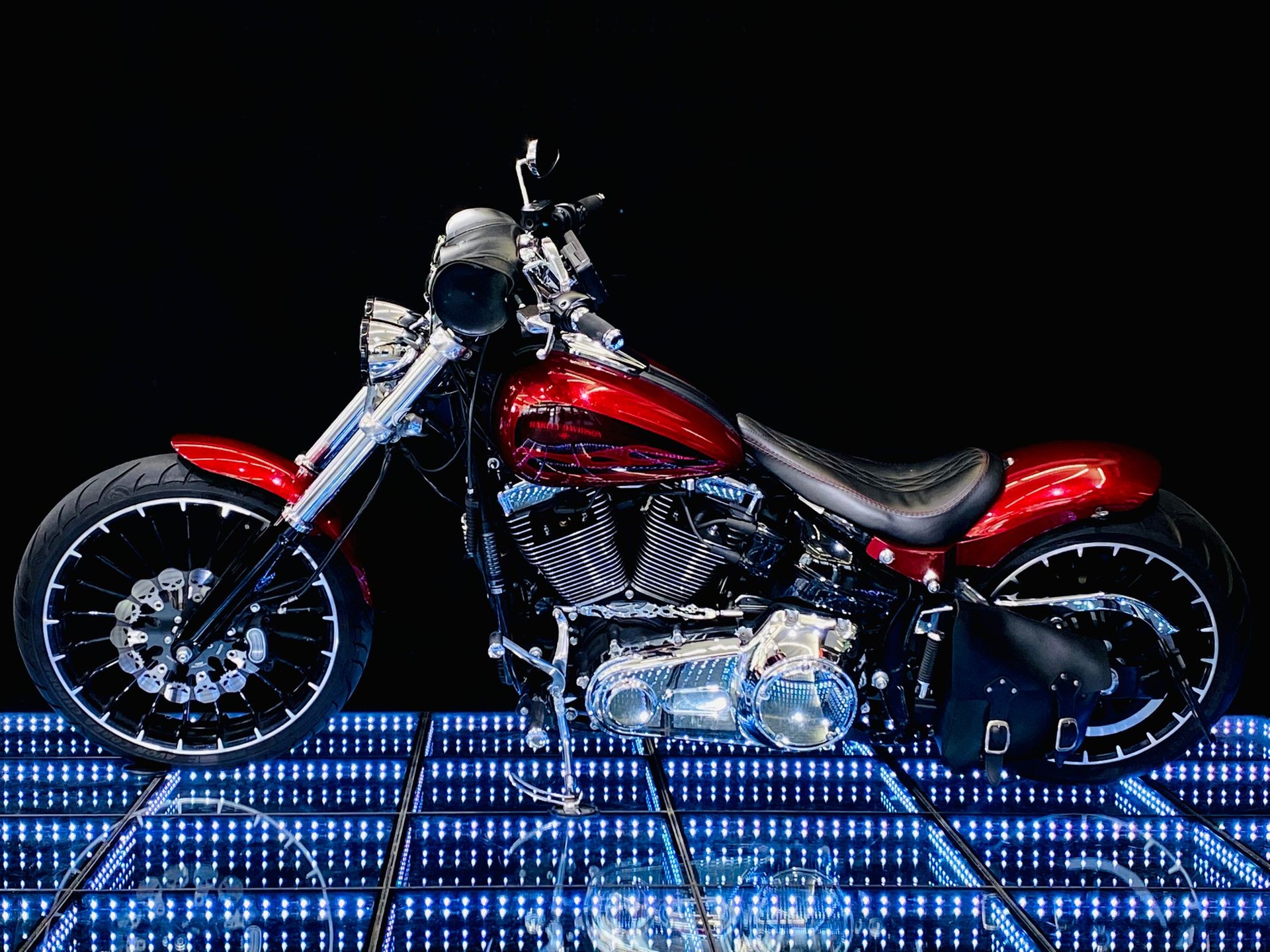 HARLEY-DAVIDSON FXSB Breakout 103 ABS-showroom-element-3