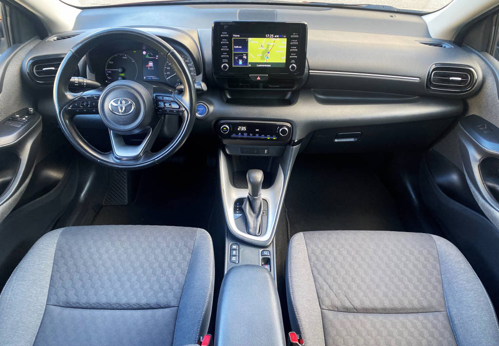 TOYOTA Yaris 1.5 VVT-i HSD Comfort-image-5