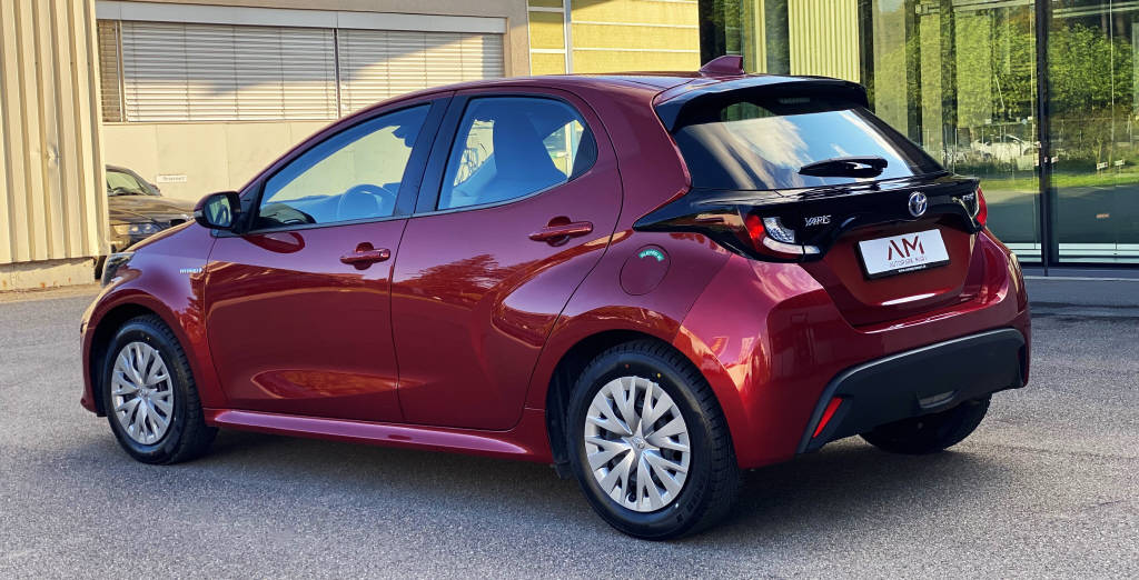TOYOTA Yaris 1.5 VVT-i HSD Comfort-image-11
