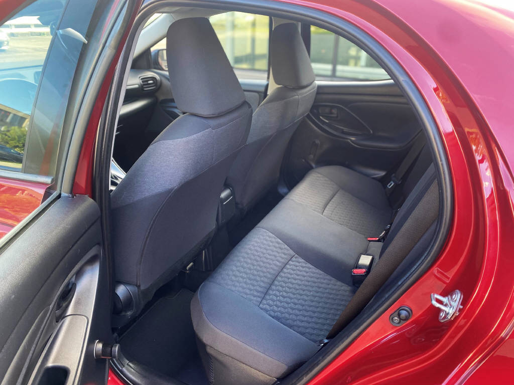 TOYOTA Yaris 1.5 VVT-i HSD Comfort-image-10