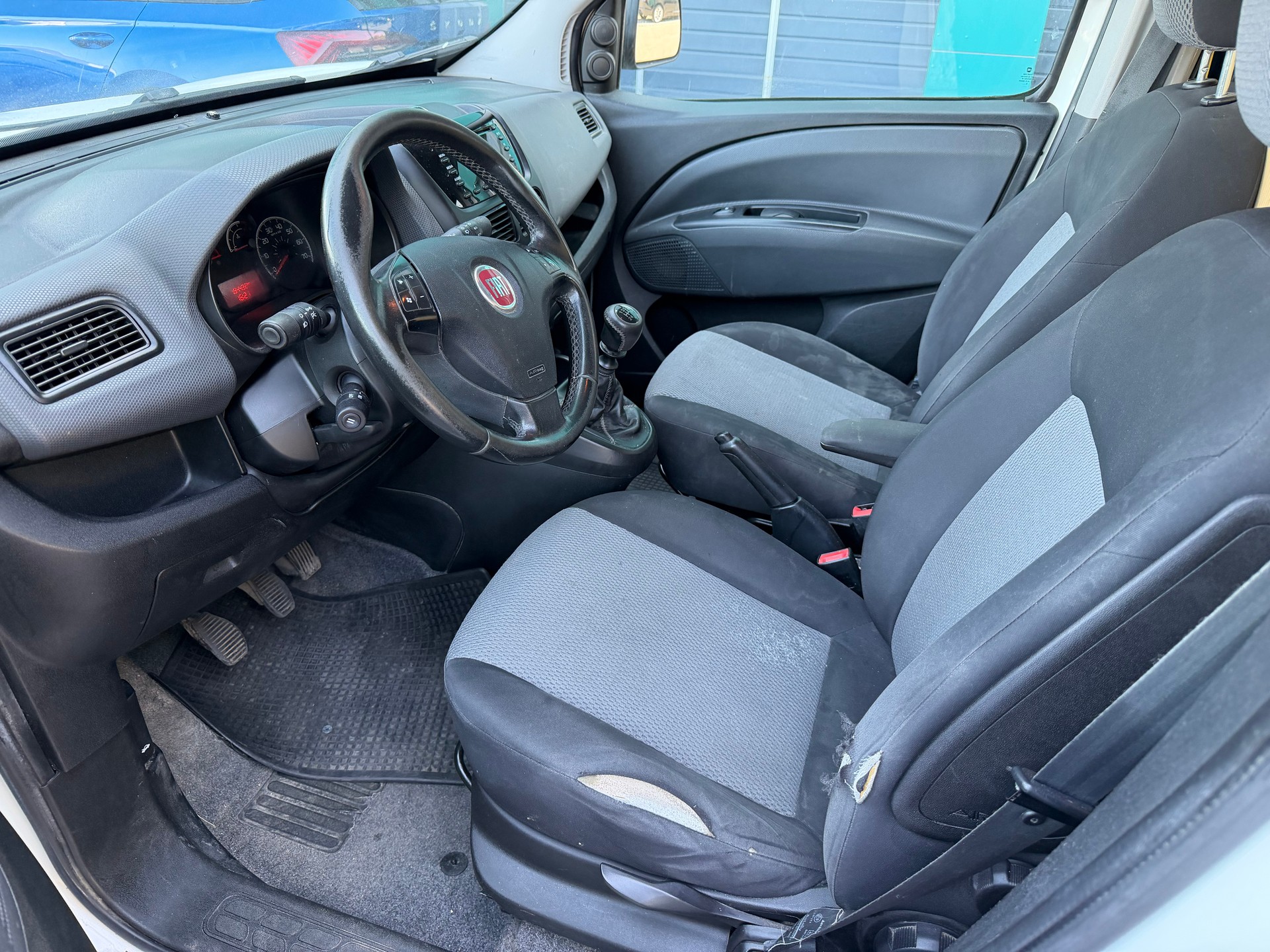 FIAT Doblò 1.4 Active-image-8