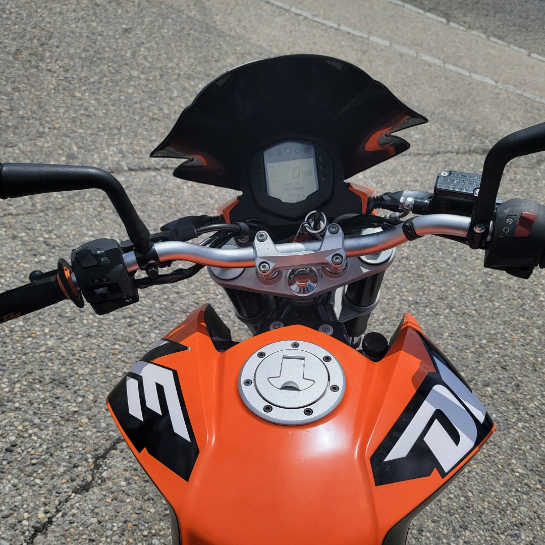 KTM 200 Duke-image-11