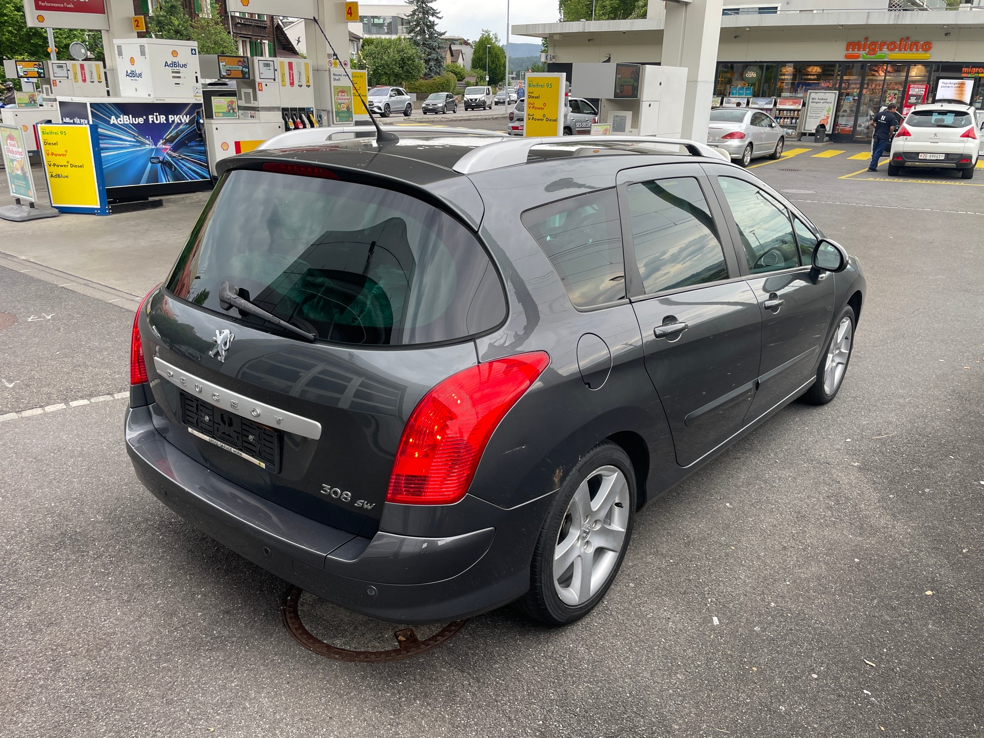 PEUGEOT 308 SW 1.6 16V Turbo Sport Pack-image-5