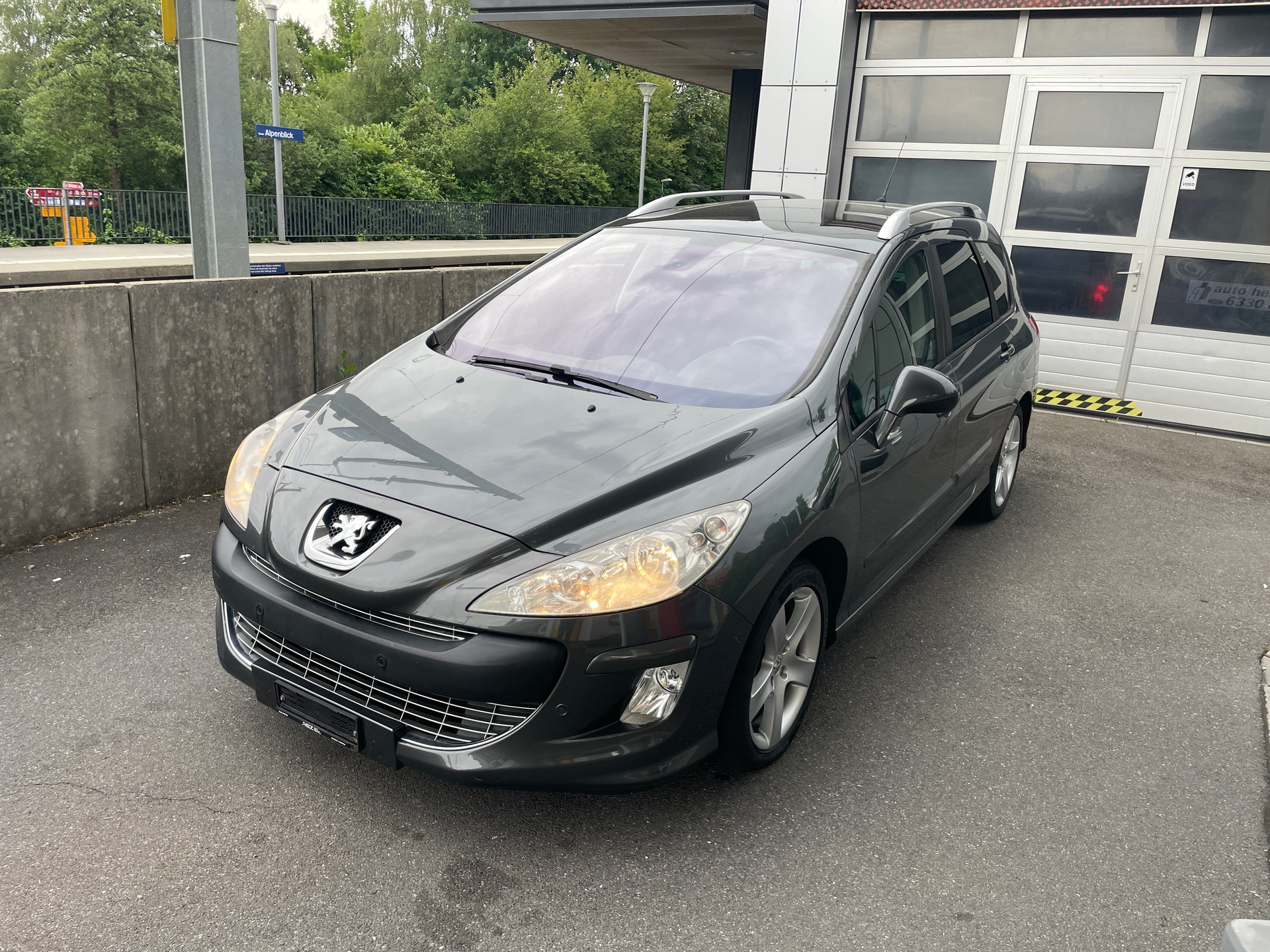 PEUGEOT 308 SW 1.6 16V Turbo Sport Pack-image-1