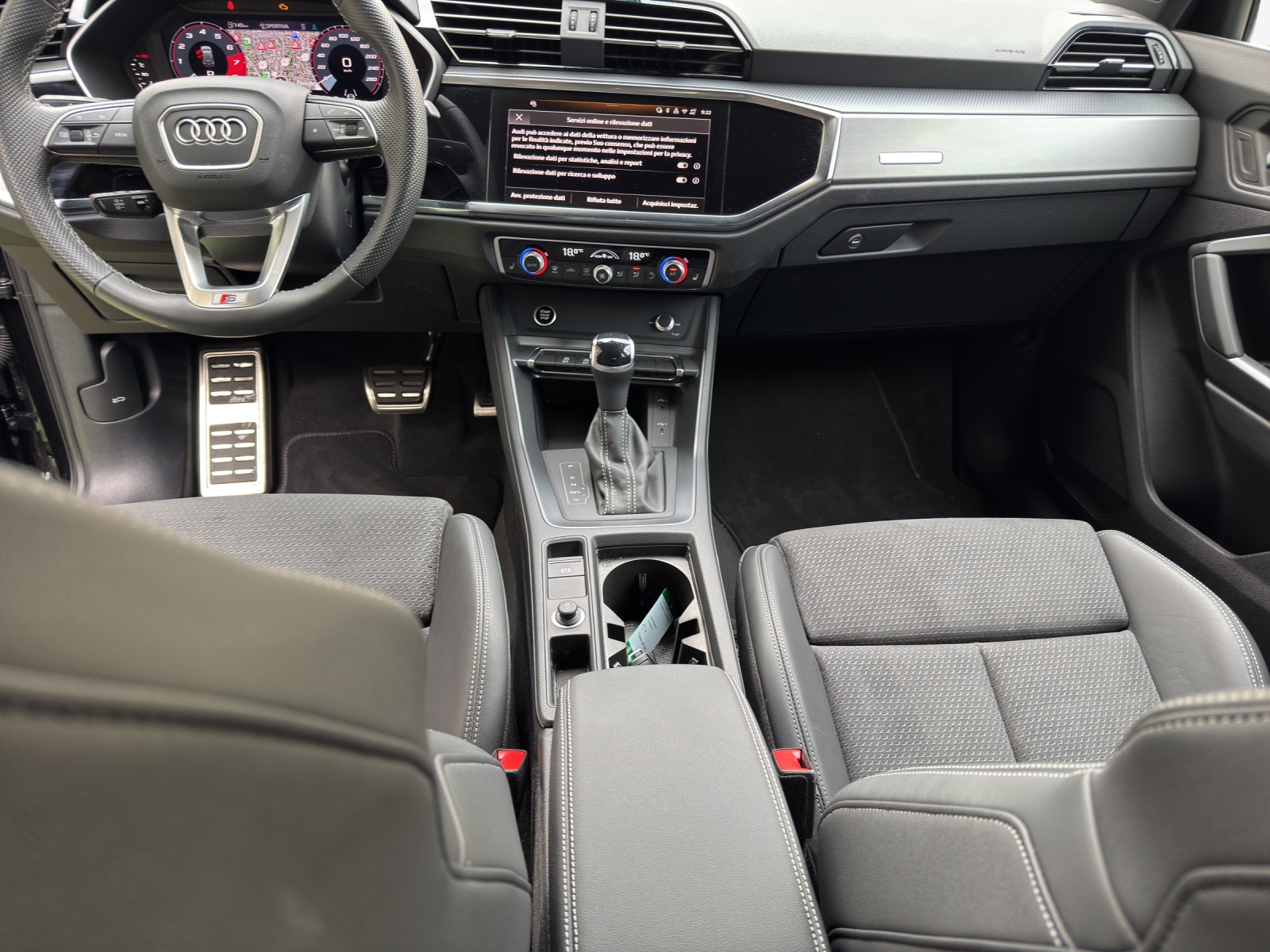 AUDI Q3 35 TFSI S line Attraction S-tronic-image-10