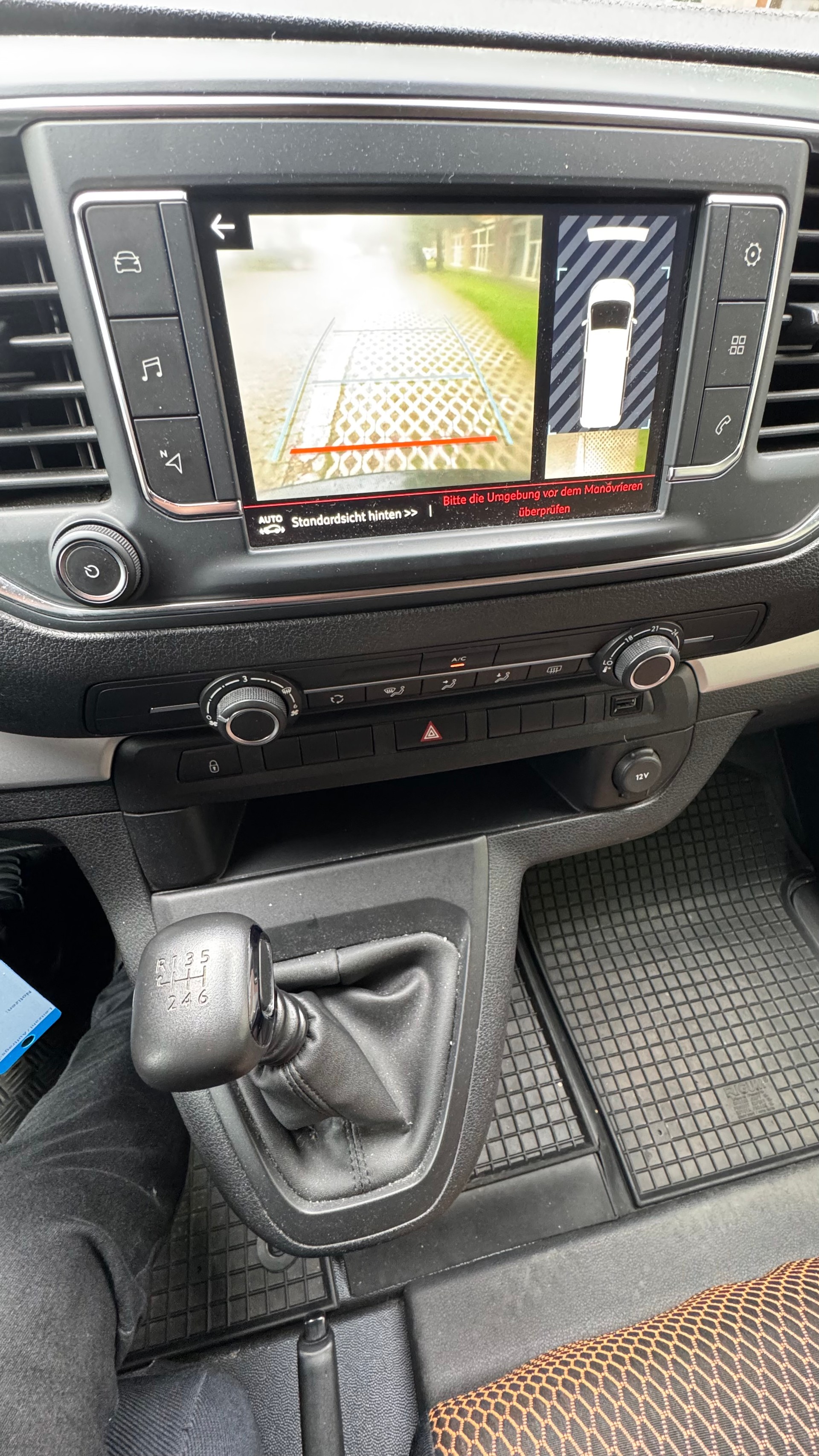 CITROEN Spacetourer 2.0 BlueHDi Business M-image-9