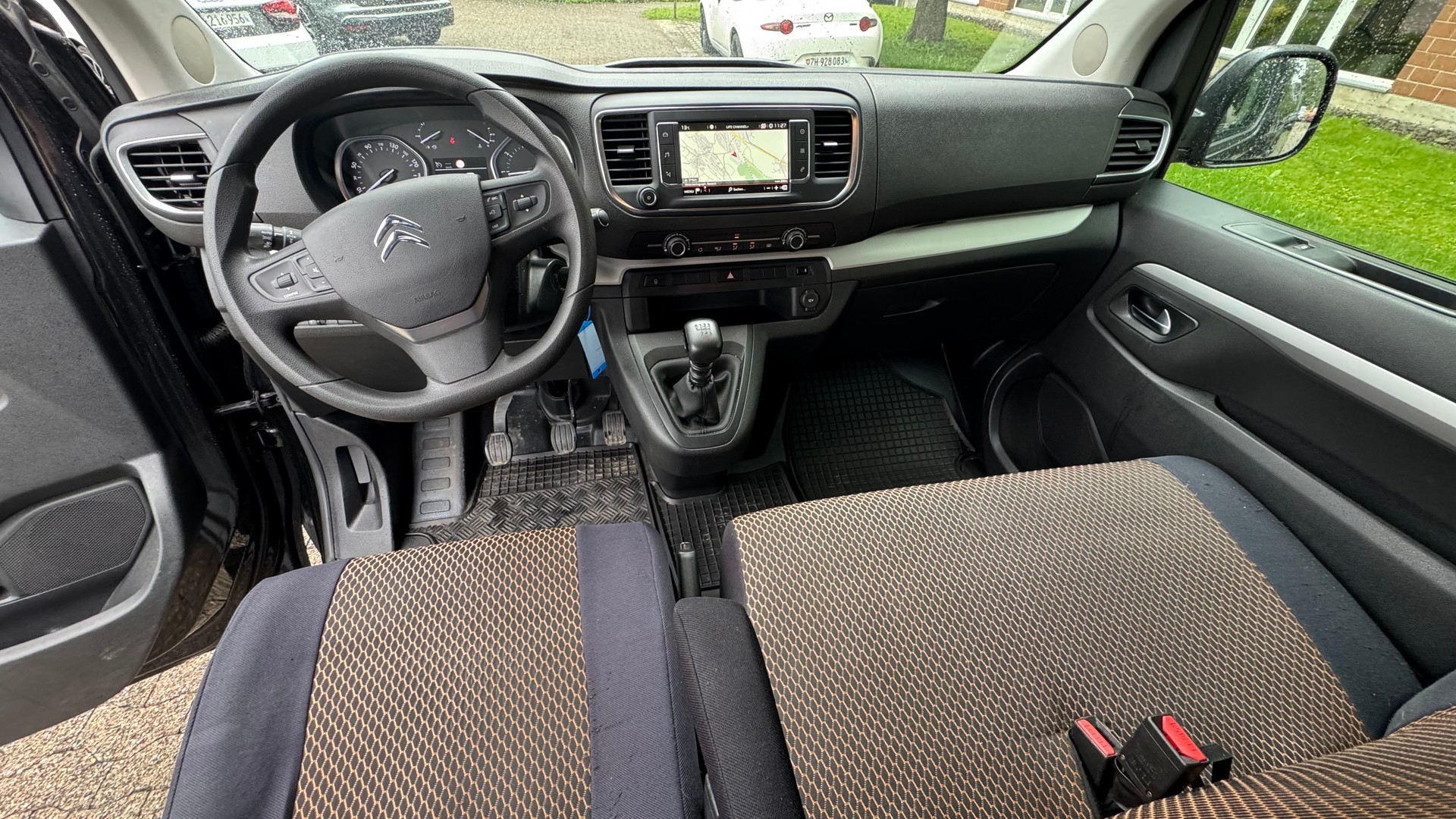 CITROEN Spacetourer 2.0 BlueHDi Business M-image-6