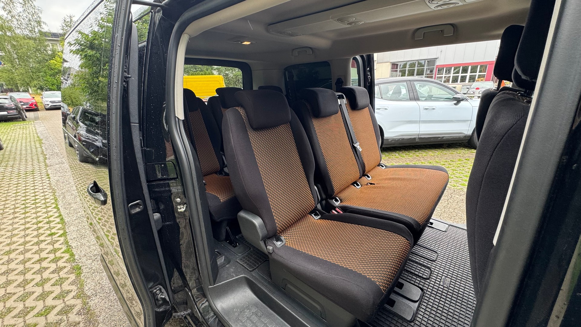 CITROEN Spacetourer 2.0 BlueHDi Business M-image-11