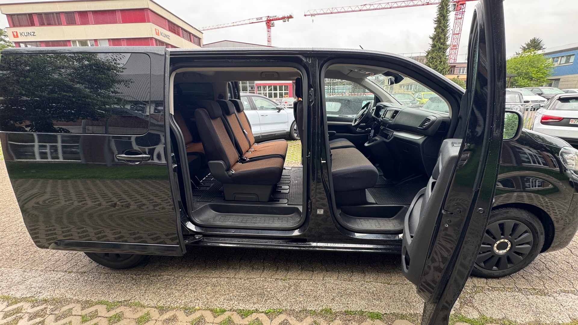 CITROEN Spacetourer 2.0 BlueHDi Business M-image-12