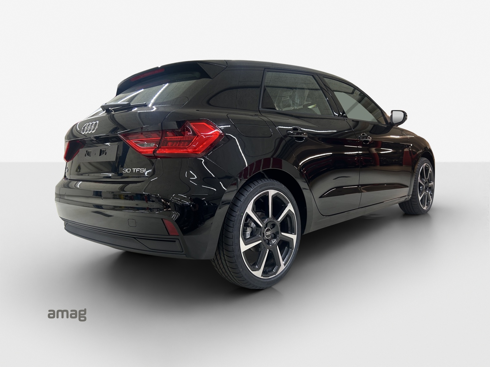 AUDI A1 Sportback 30 TFSI Attraction S-tronic-image-4
