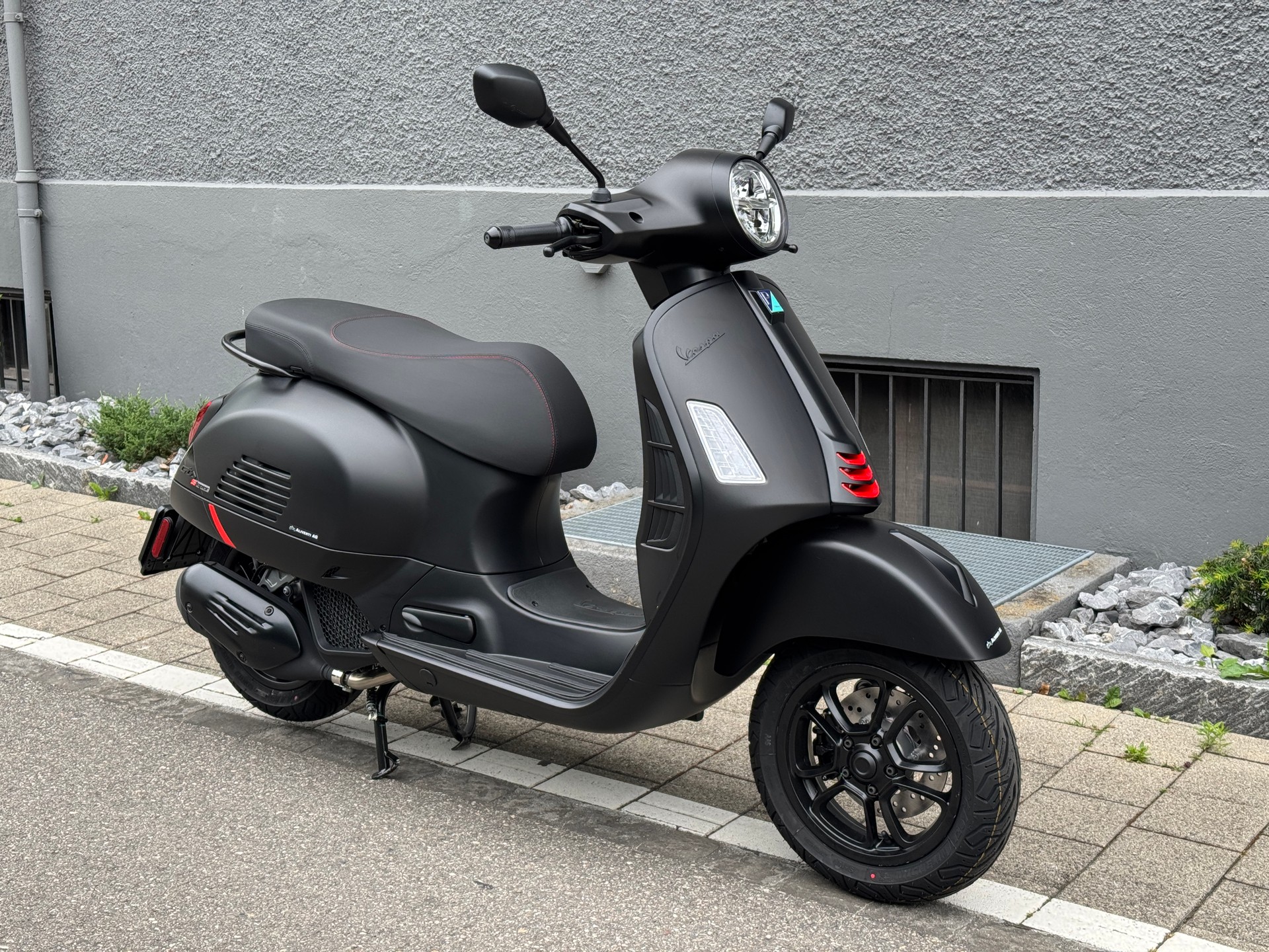 PIAGGIO Vespa GTS 125 Super Sport RST Euro 5+-image-13