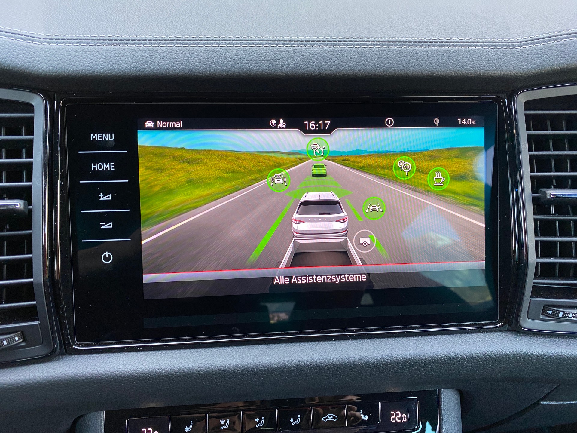 SKODA Karoq 2.0 TSI SportLine 4x4 DSG-image-11