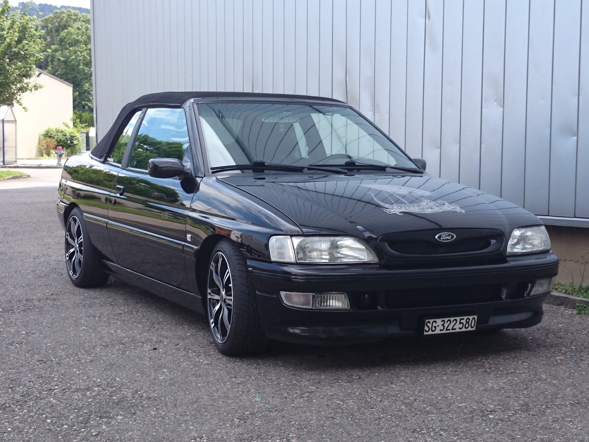 FORD 1.8i 16V XR3i Cabrio-image-0