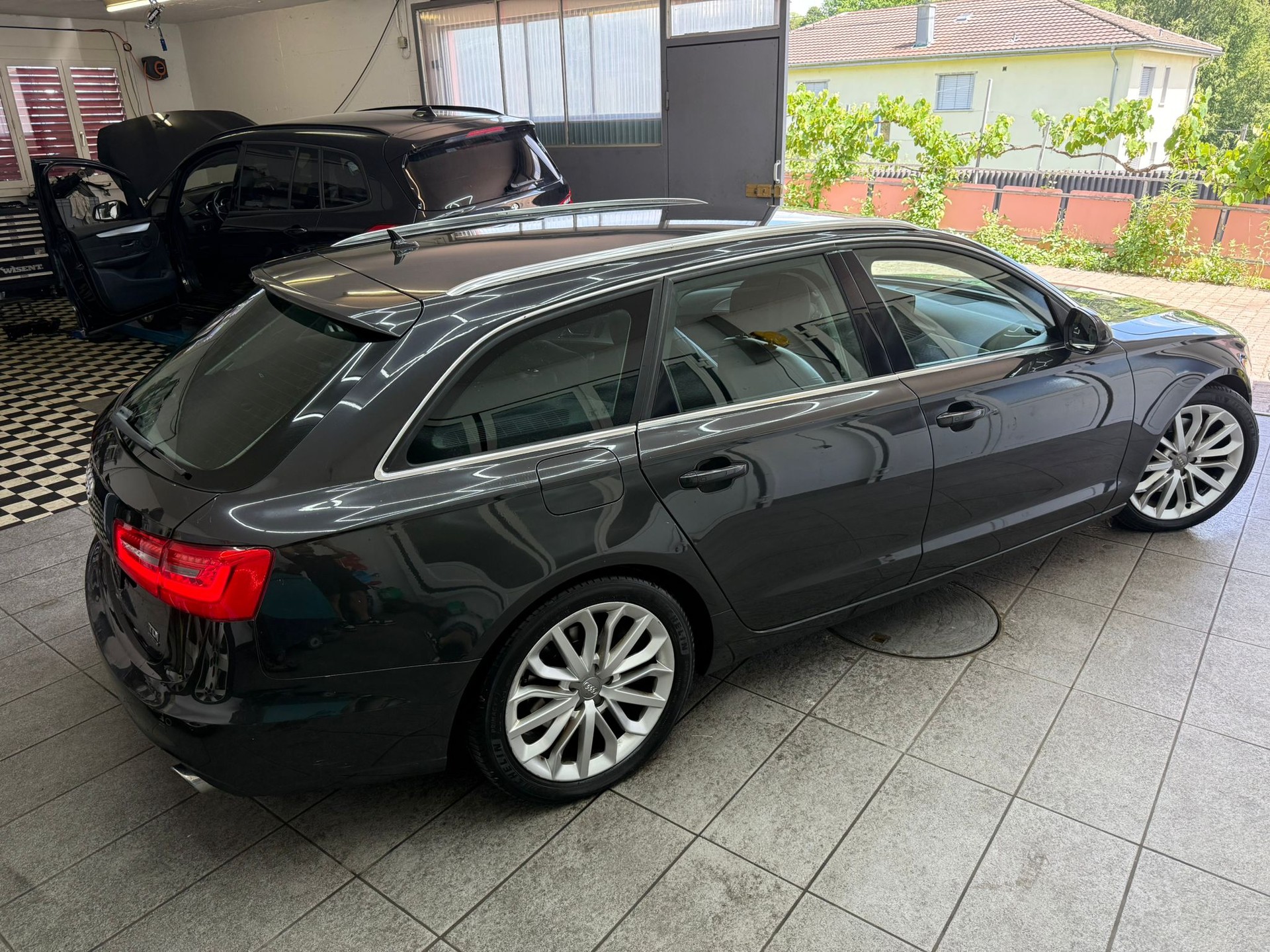 AUDI A6 Avant 3.0 TDI V6 clean diesel quattro S-tronic-image-2