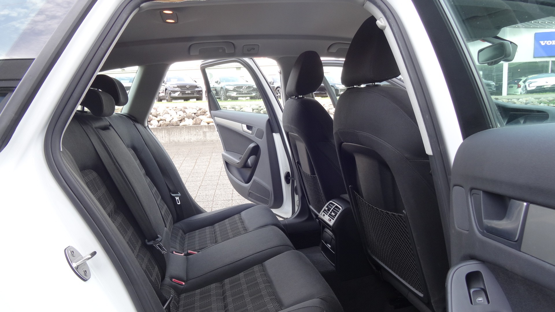 AUDI A4 Avant 2.0 TFSI Style multitronic-image-15