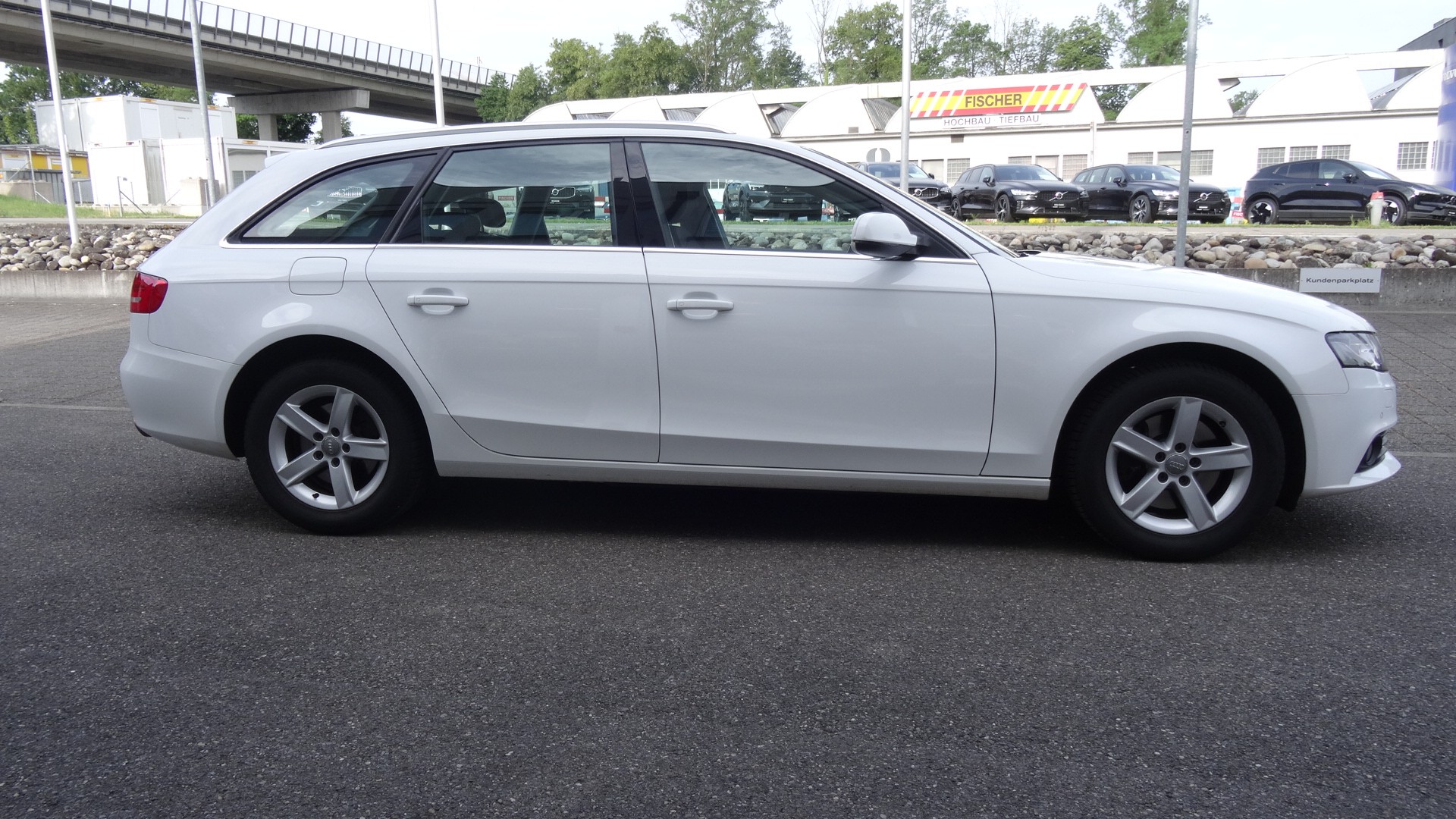 AUDI A4 Avant 2.0 TFSI Style multitronic-image-3