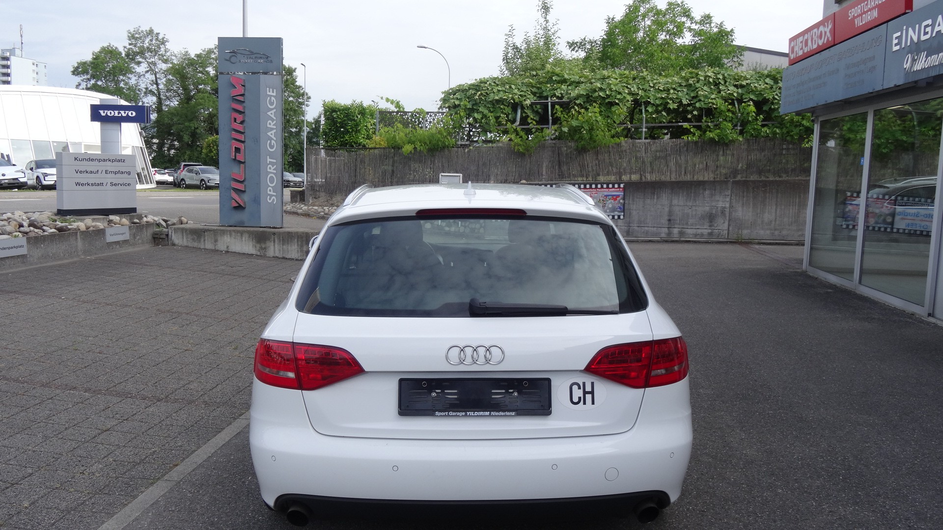 AUDI A4 Avant 2.0 TFSI Style multitronic-image-5