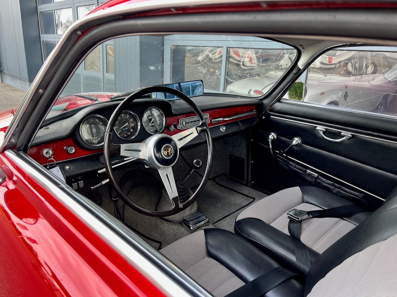 ALFA ROMEO Giulia Sprint 1600-image-8
