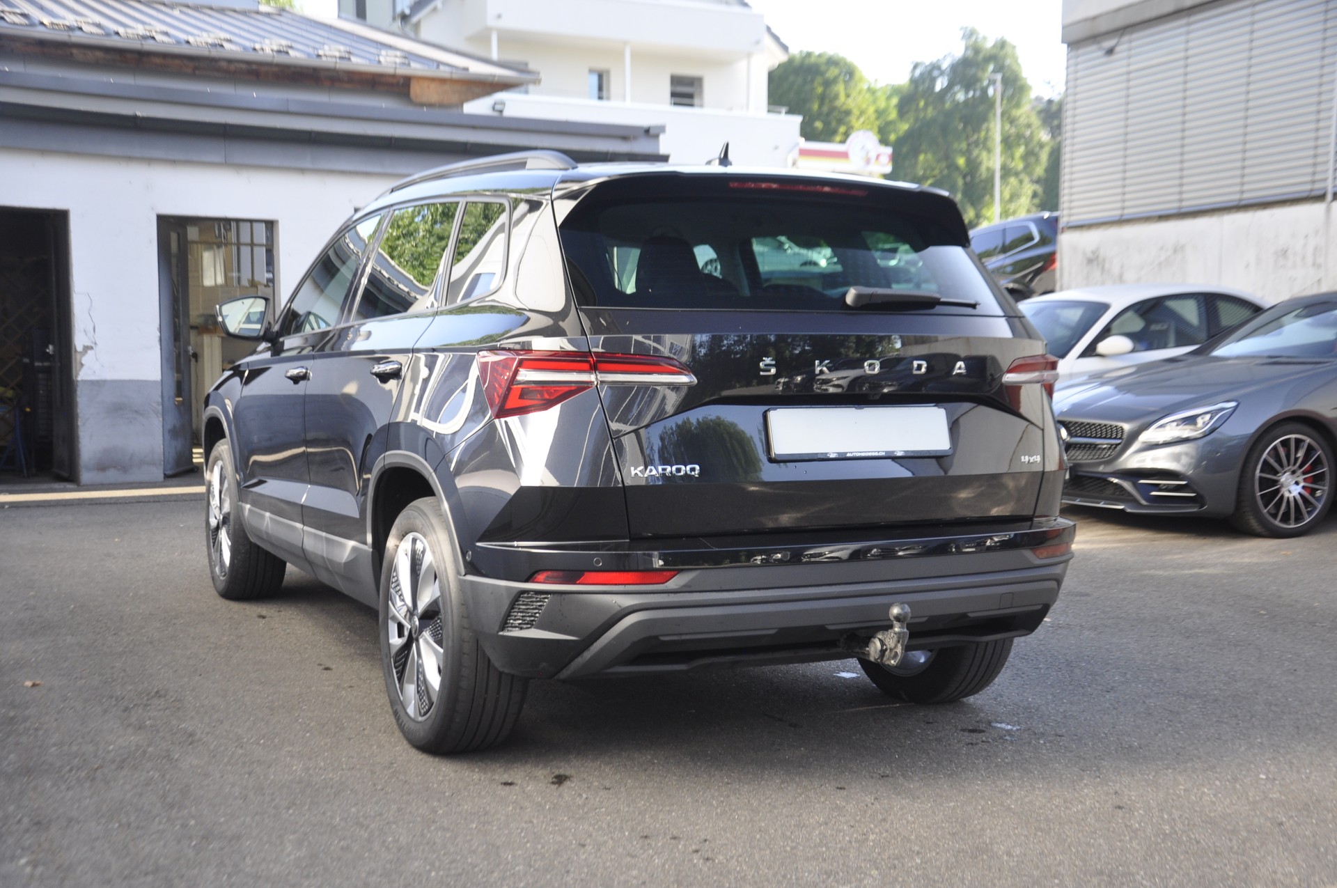 SKODA Karoq 2.0 TDI CR Style 4x4 DSG I Anhängerkupplung-image-15