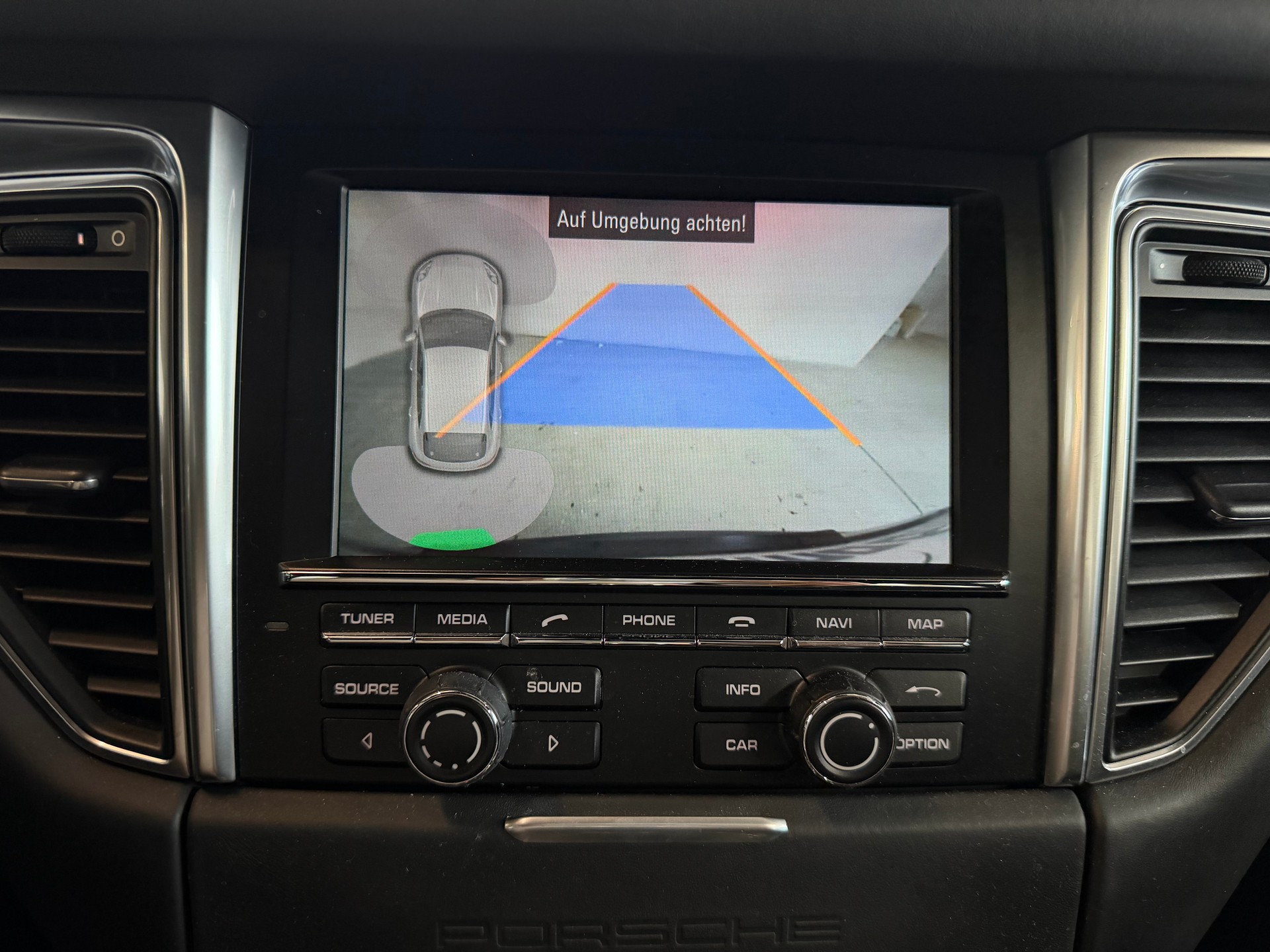 PORSCHE Macan S PDK | CH-Auto | Frisch MFK | AHK 2.3t. | DAB+ | RF-Kamera-image-15