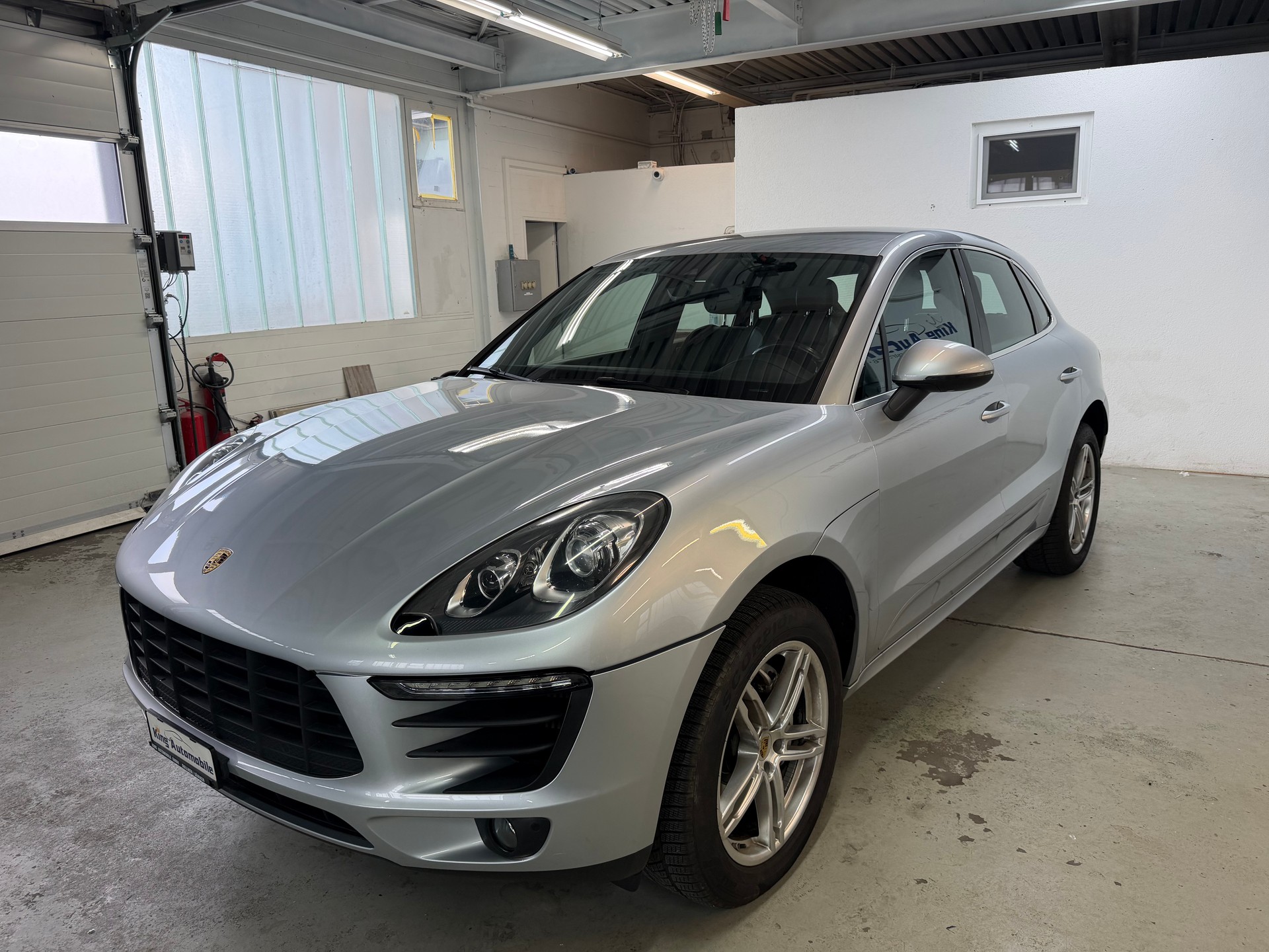 PORSCHE Macan S PDK | CH-Auto | Frisch MFK | AHK 2.3t. | DAB+ | RF-Kamera-image-1