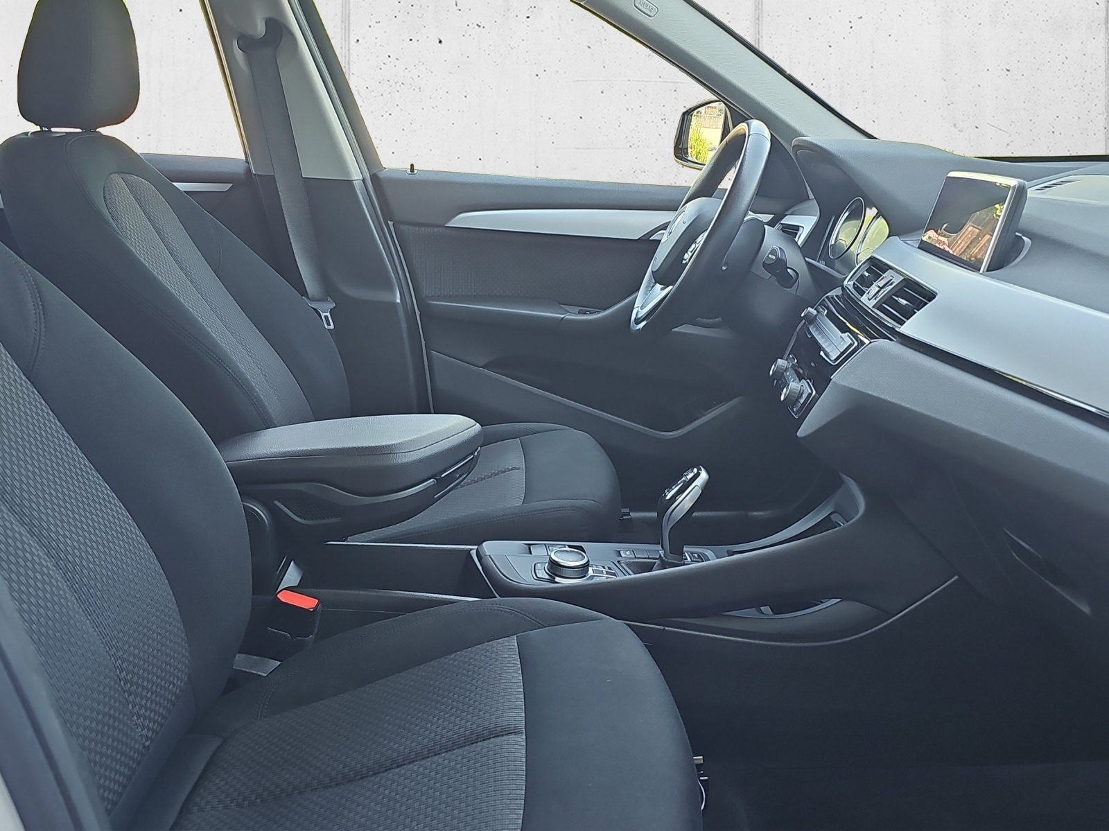 BMW X1 xDrive 25d-image-16