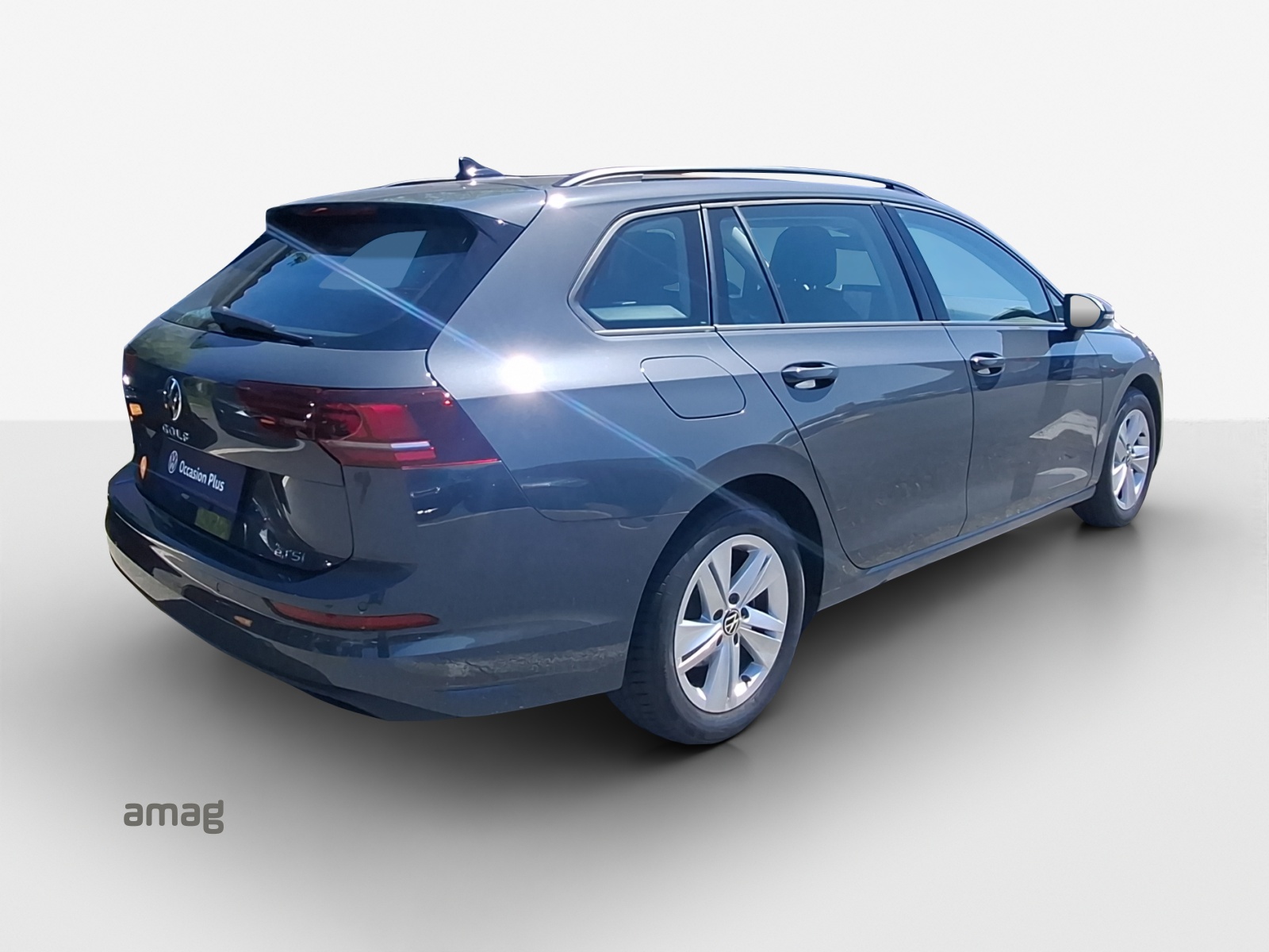 VW Golf Variant 1.5 eTSI mHEV Life DSG-image-4
