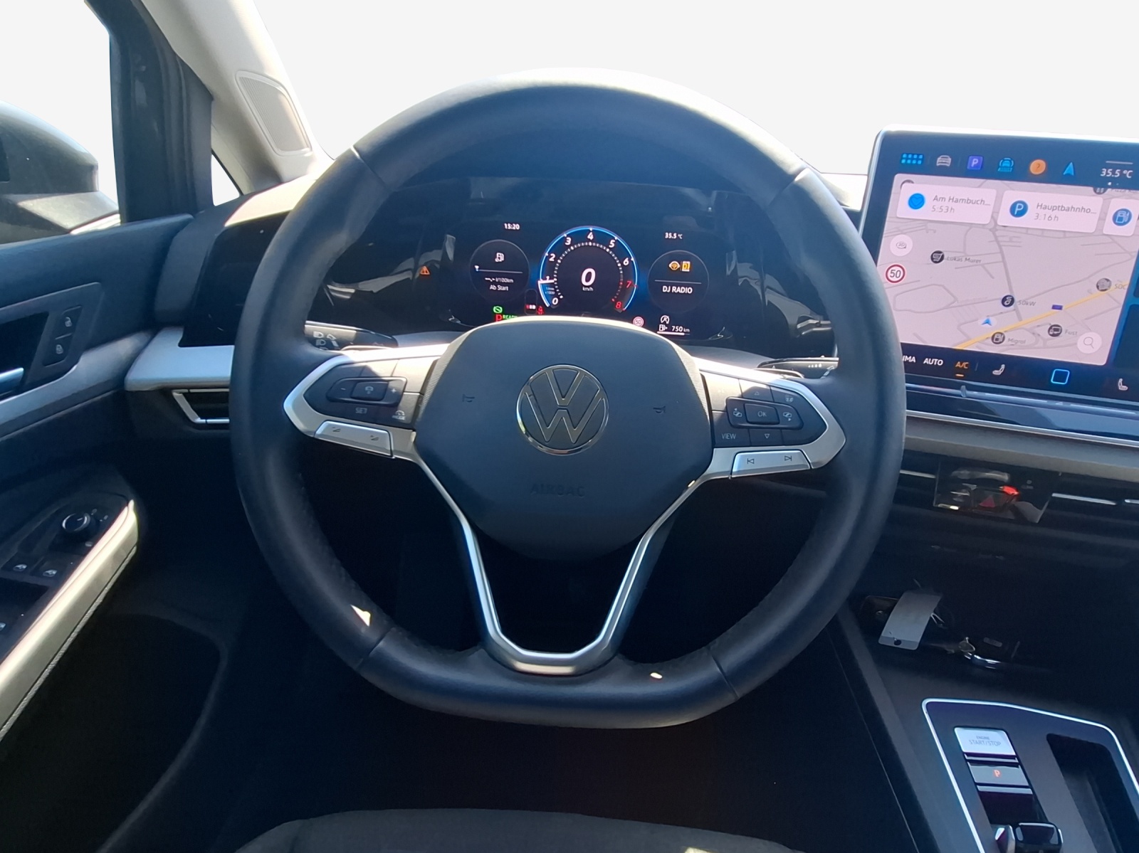 VW Golf Variant 1.5 eTSI mHEV Life DSG-image-9