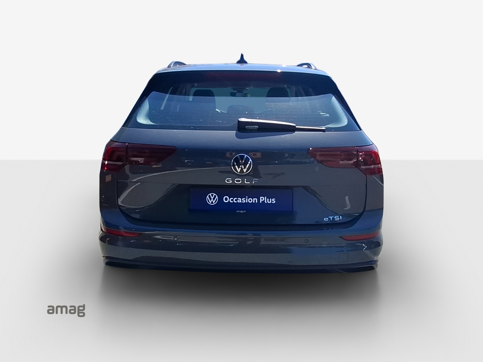 VW Golf Variant 1.5 eTSI mHEV Life DSG-image-3