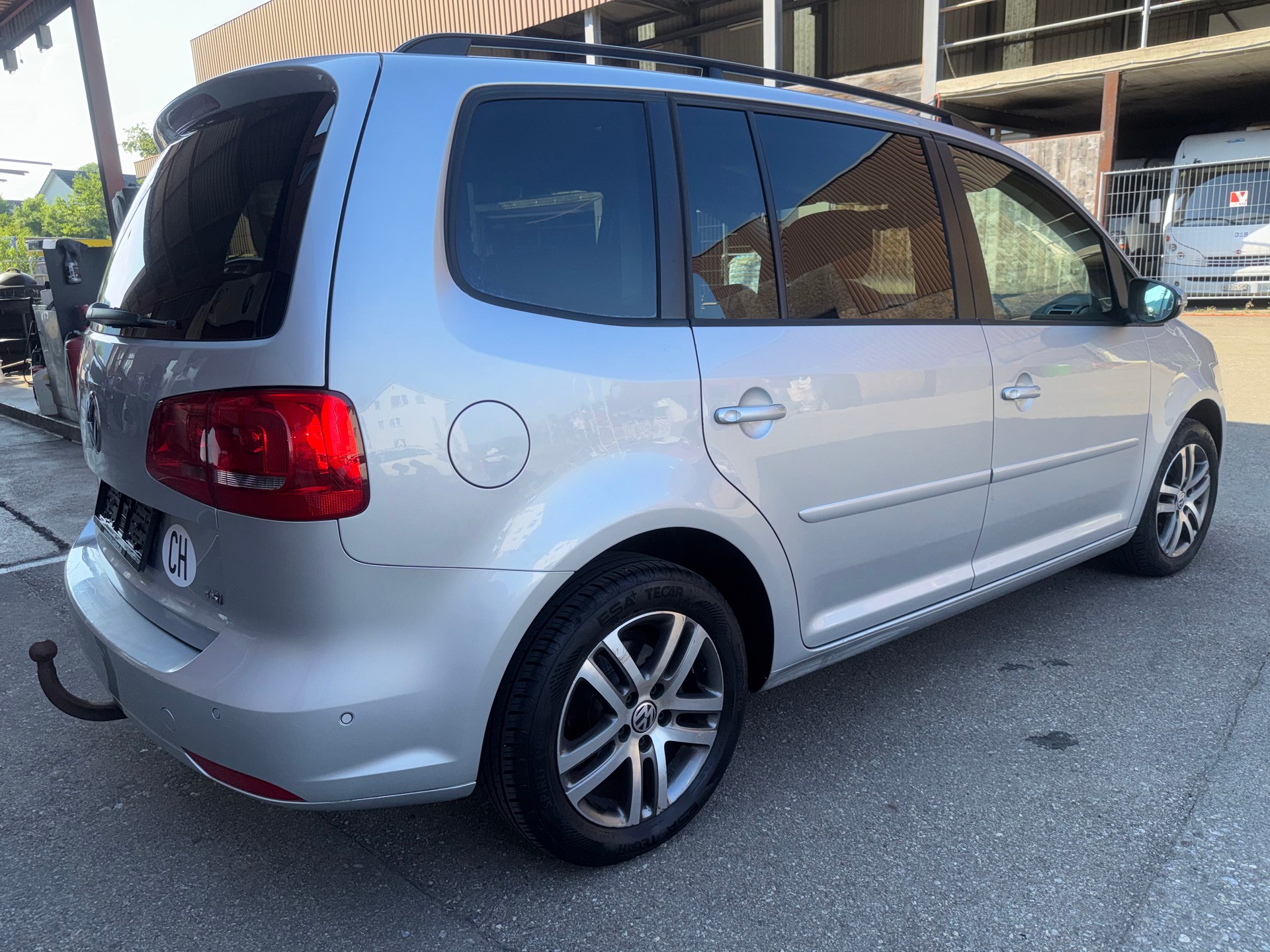 VW Touran 1.4 TSI Comfortline DSG-image-3