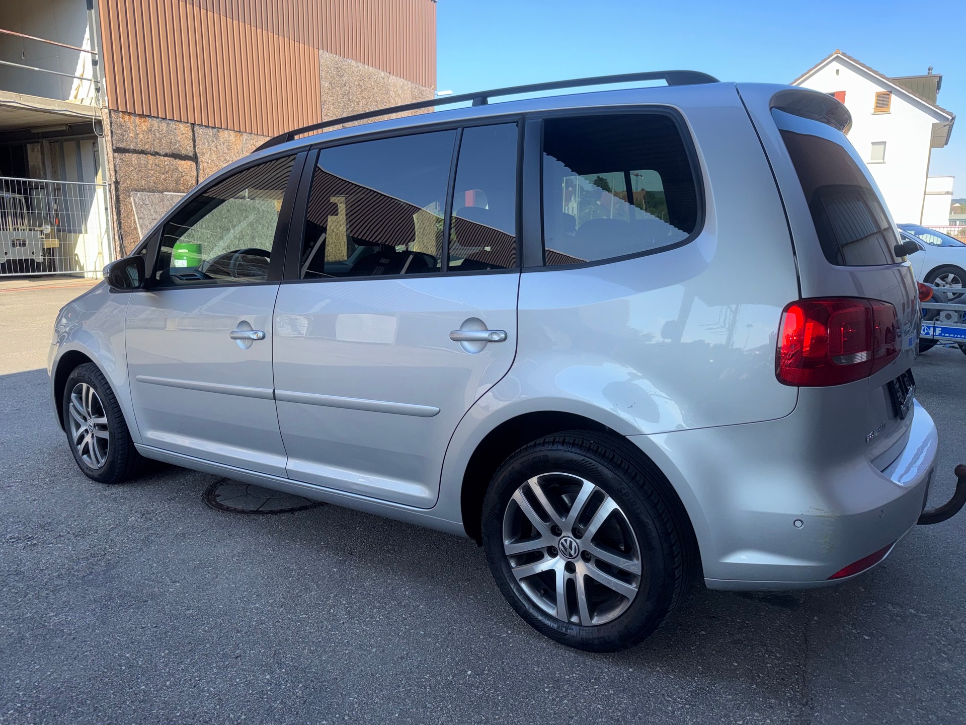 VW Touran 1.4 TSI Comfortline DSG-image-1