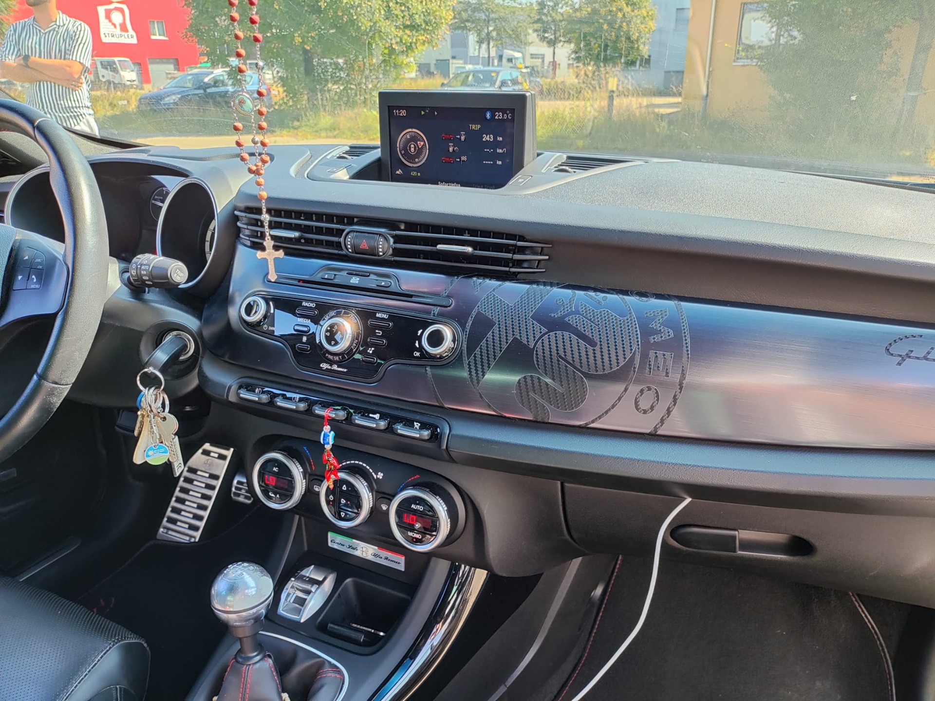 ALFA ROMEO 1750 TBi Quadrifoglio Verde-image-4