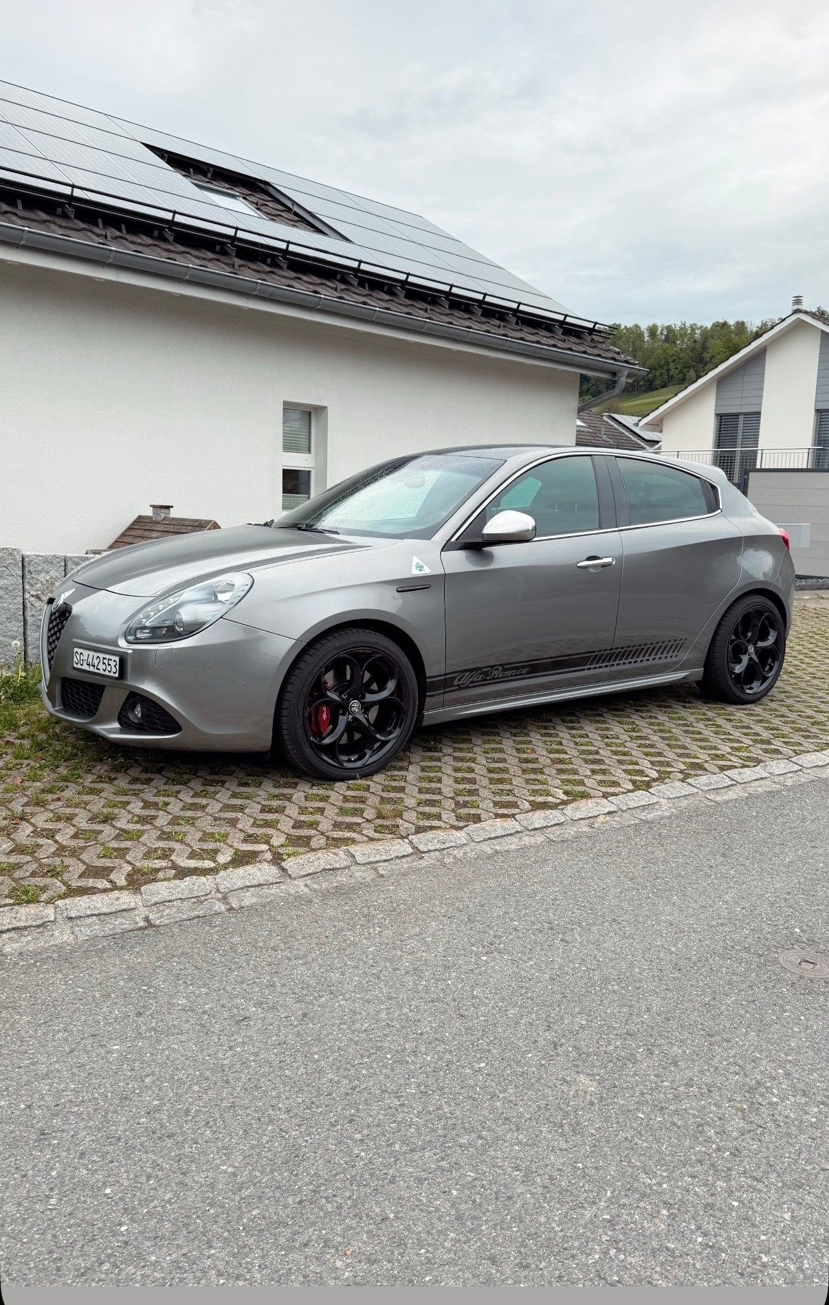 ALFA ROMEO 1750 TBi Quadrifoglio Verde-image-1