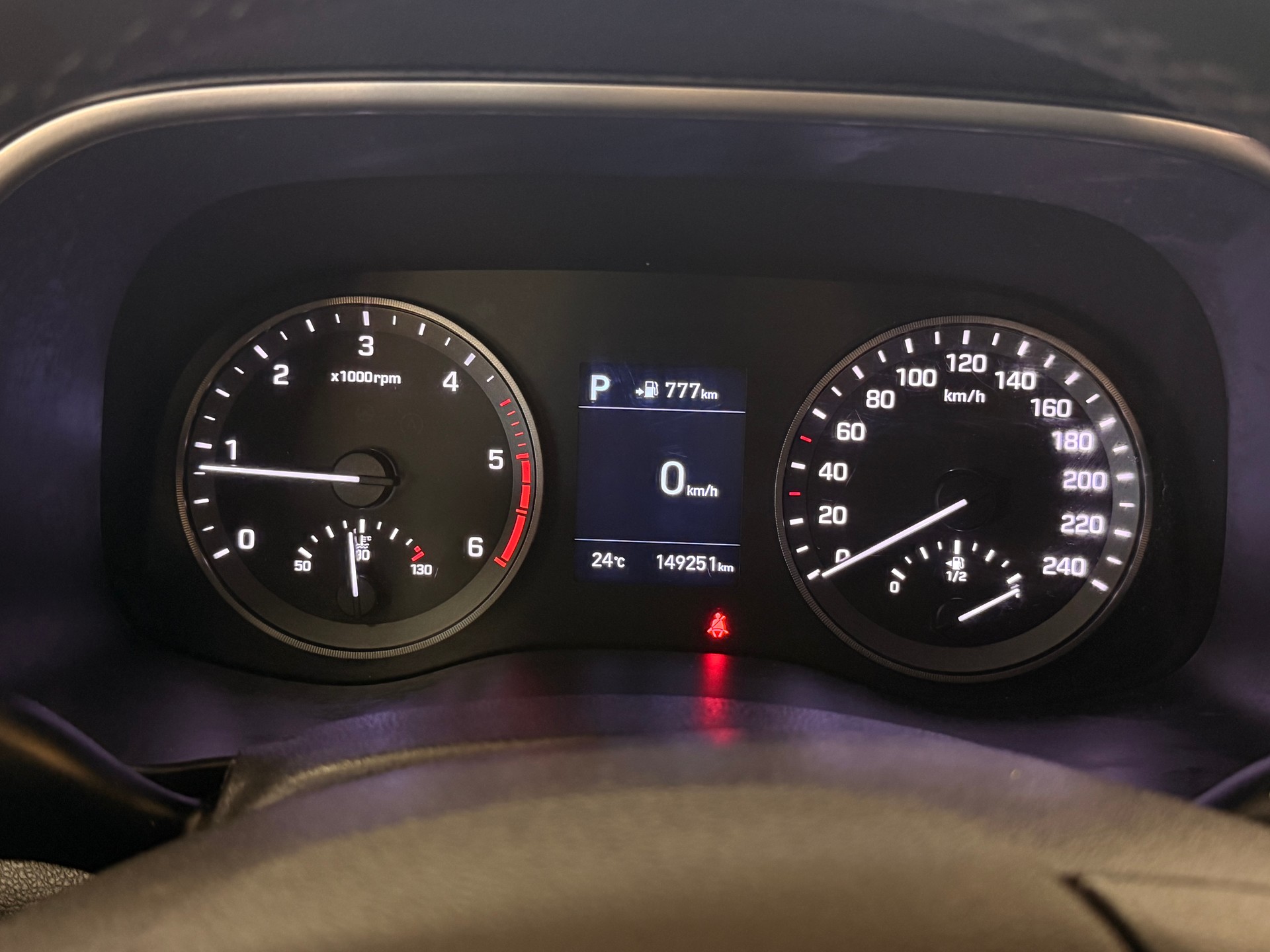 HYUNDAI Tucson 1.6 CRDI Origo 4WD HTRAC-image-11
