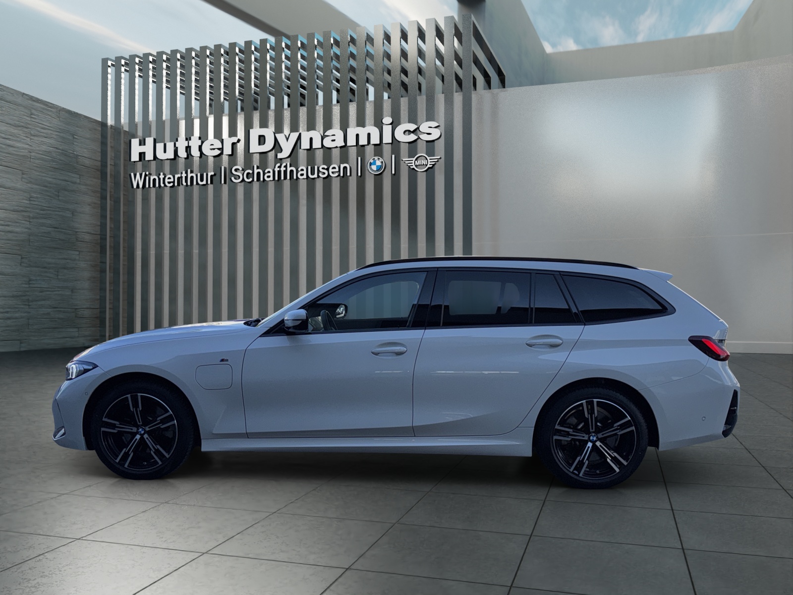 BMW 330e xDrive Touring M Sportpaket-image-8