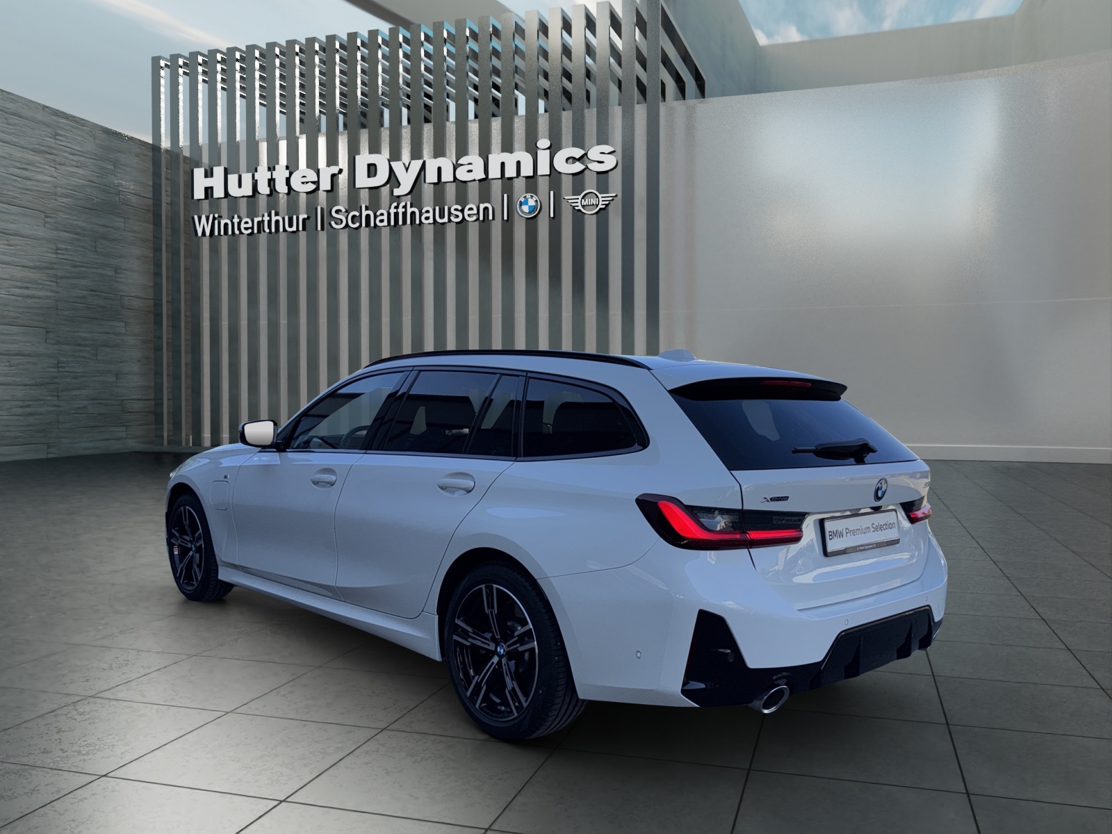 BMW 330e xDrive Touring M Sportpaket-image-7