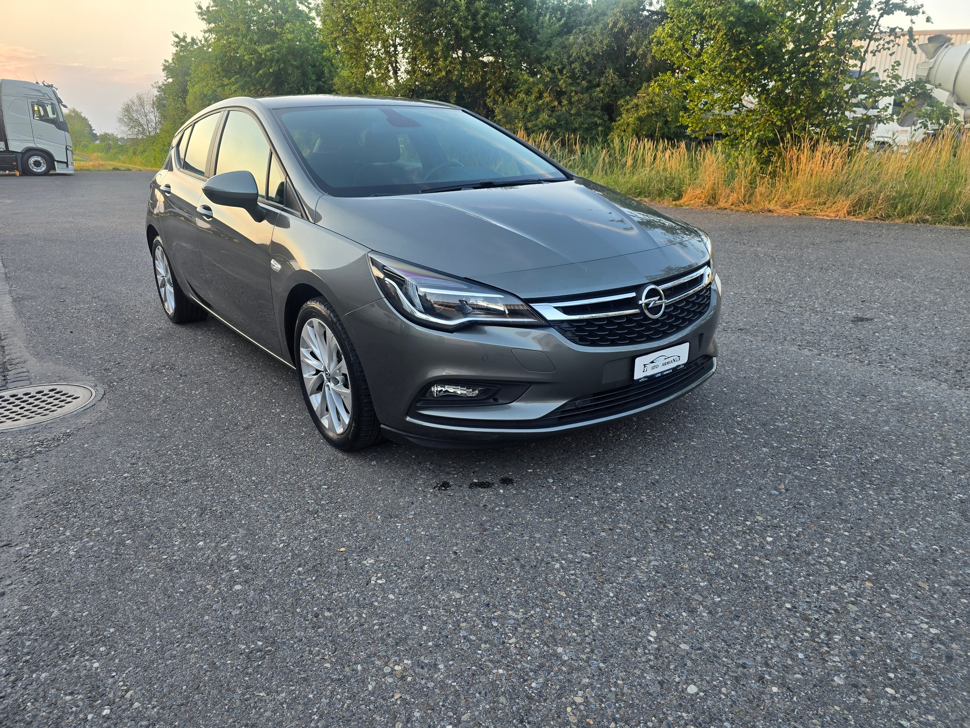 OPEL Astra 1.6 CDTi ecoF Black Edition Automatic-image-1