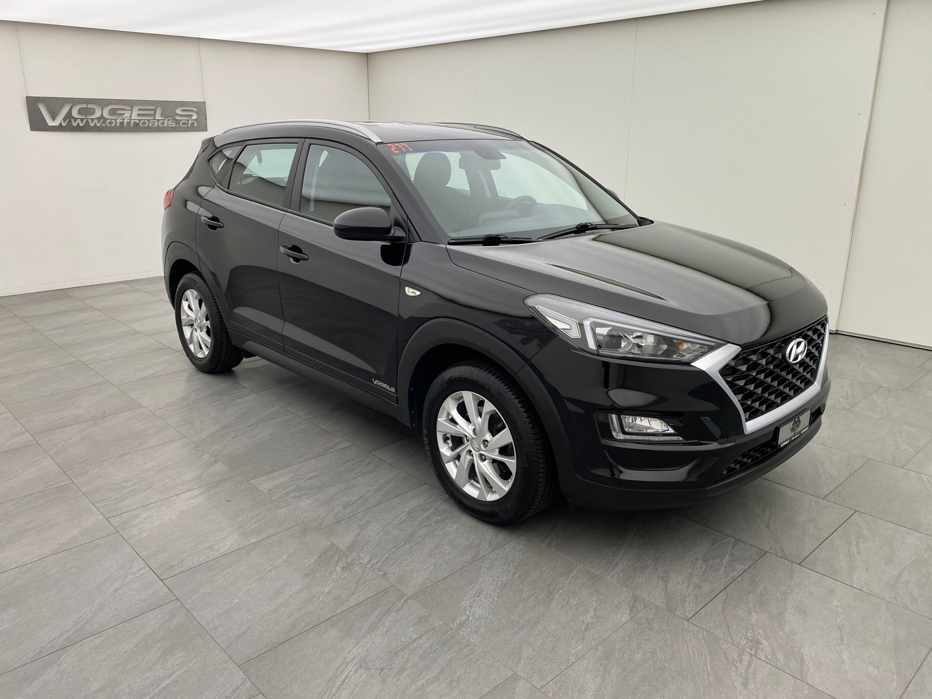 HYUNDAI Tuson 1.6 T-GDI 4WD Automat-image-2