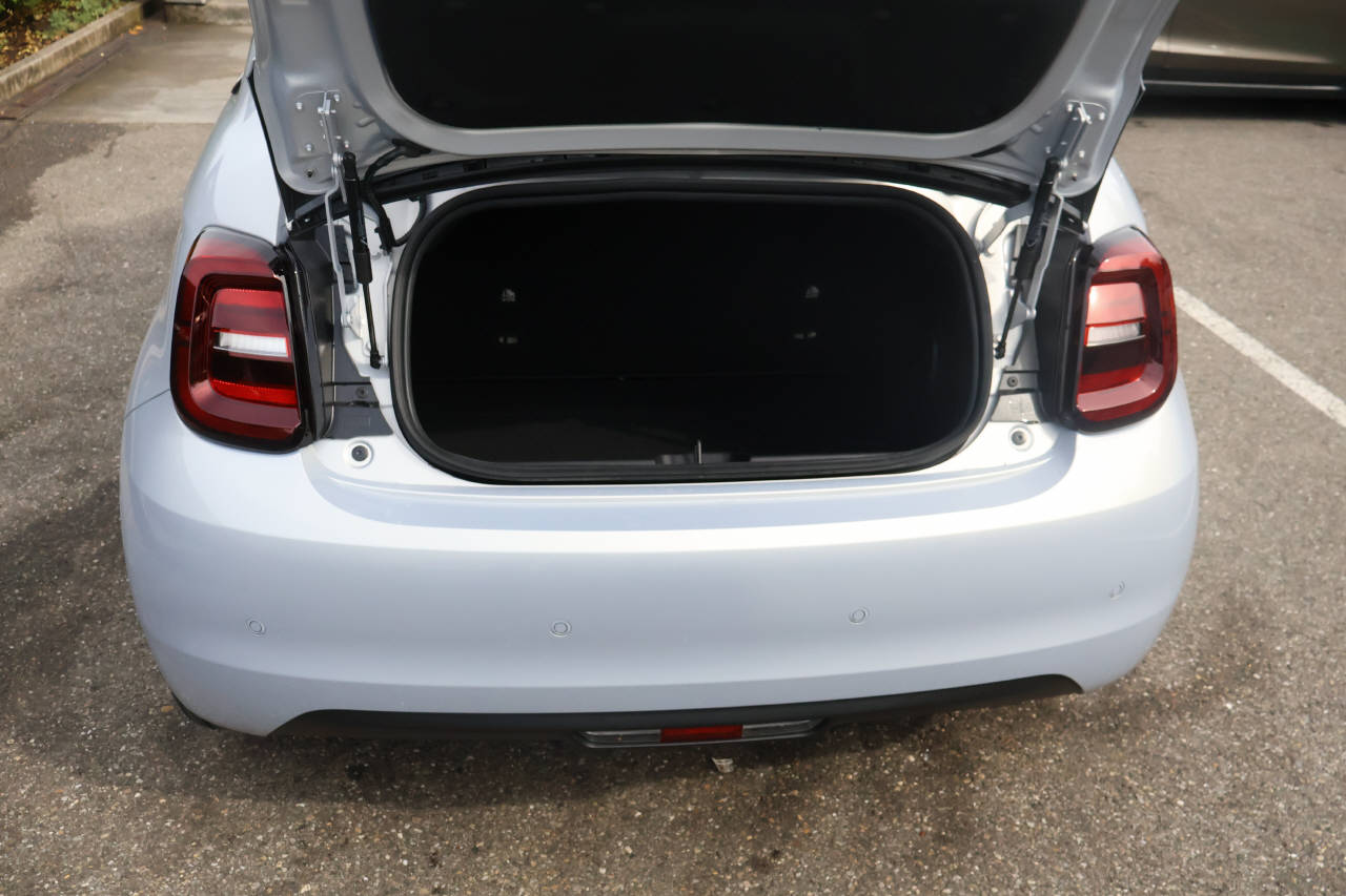 FIAT 500 Cabrio 1.0 Hybrid Dolcevita-image-4