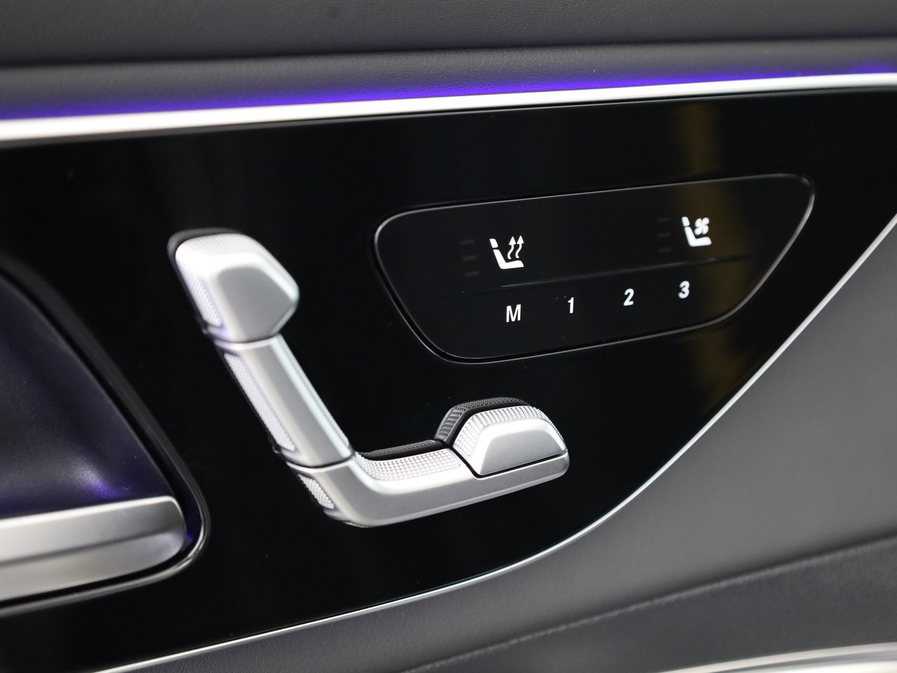 MERCEDES-BENZ GLC 53 AMG 4Matic+ 9G-Tronic-image-15
