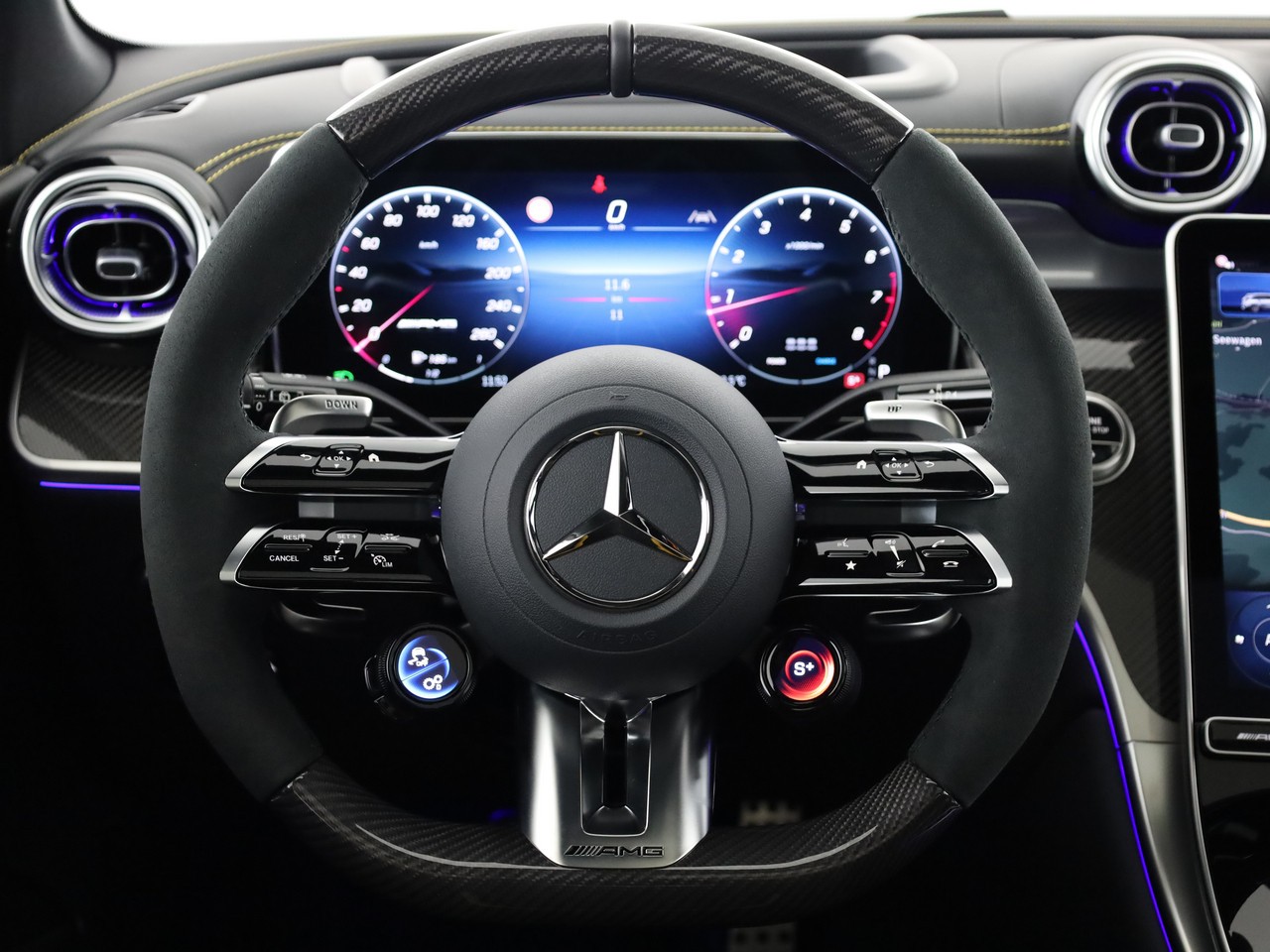 MERCEDES-BENZ GLC 53 AMG 4Matic+ 9G-Tronic-image-5