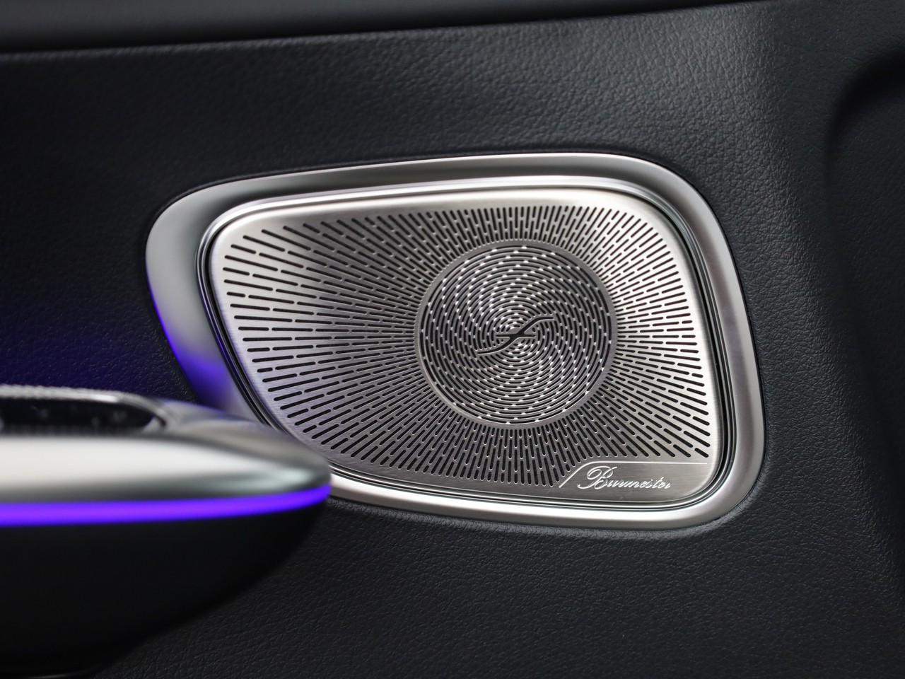 MERCEDES-BENZ GLC 53 AMG 4Matic+ 9G-Tronic-image-16